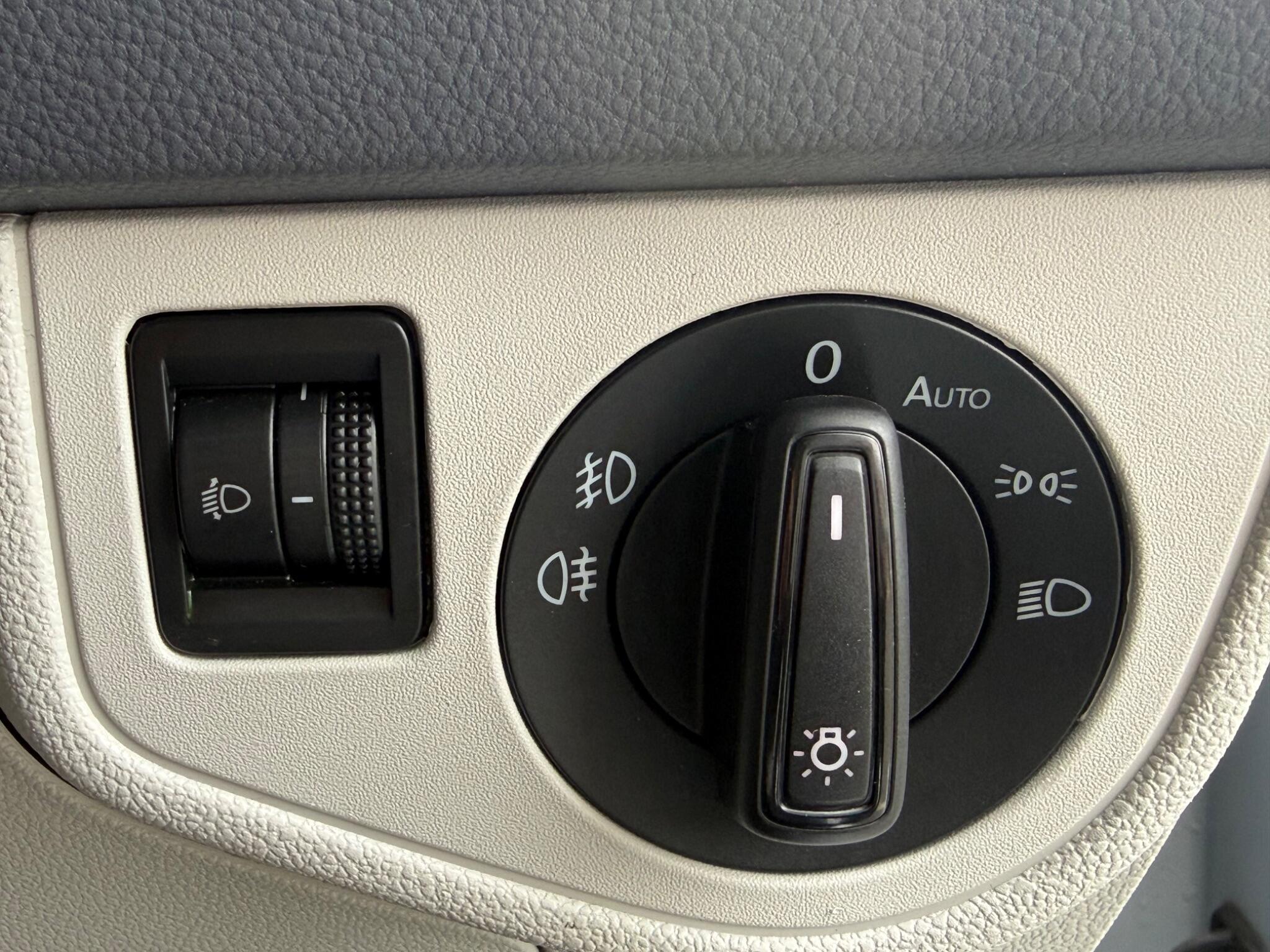 Volkswagen Polo - Image 35