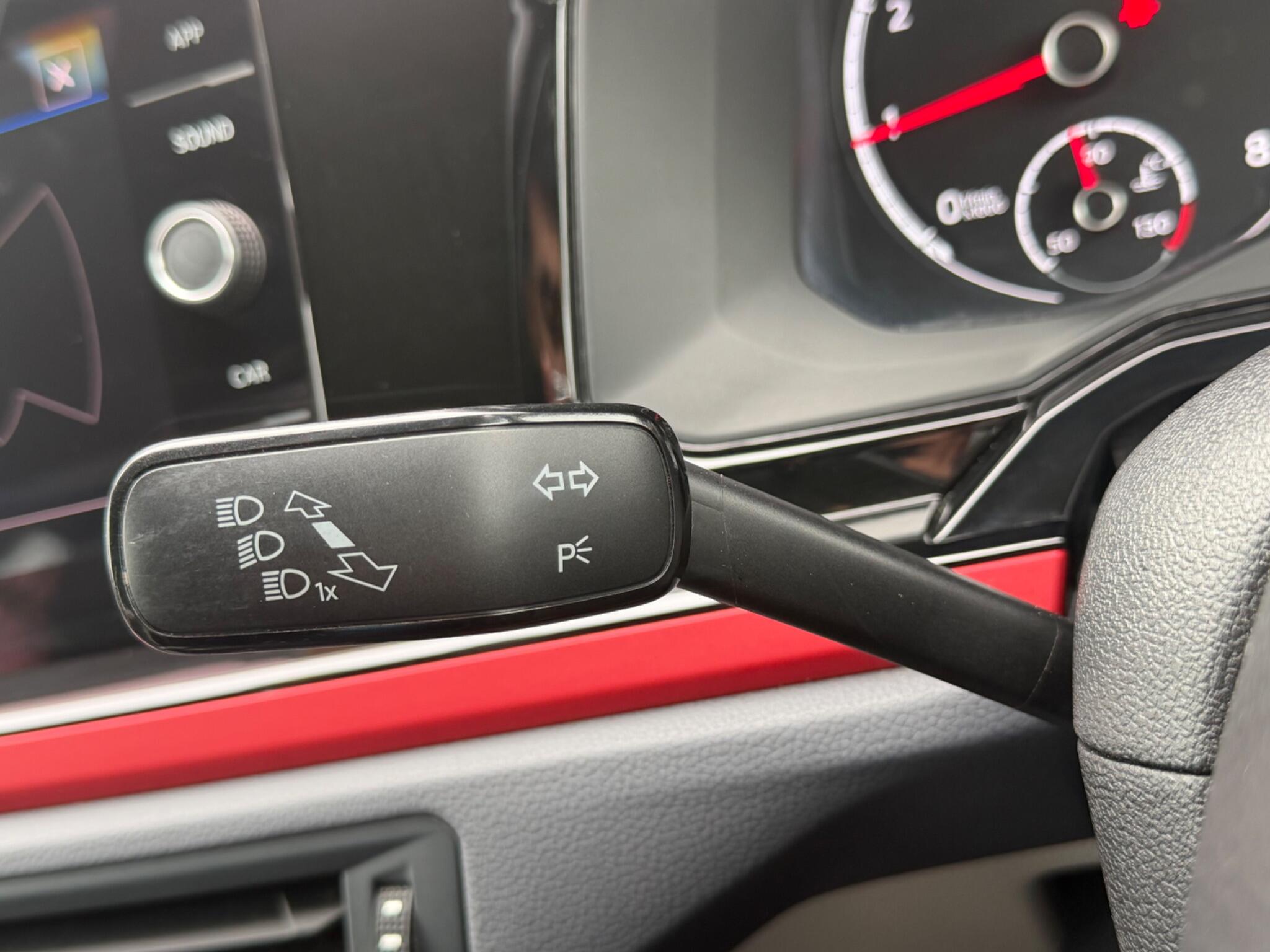 Volkswagen Polo - Image 37