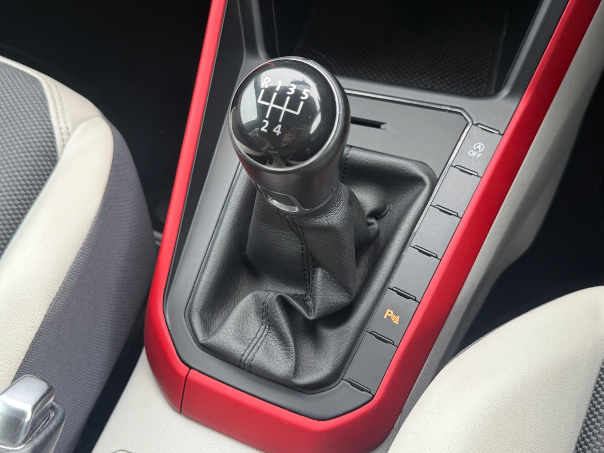 Volkswagen Polo - Image 40