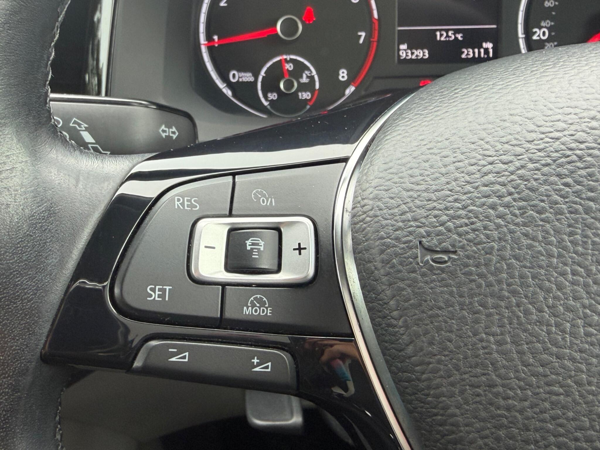 Volkswagen Polo - Image 41