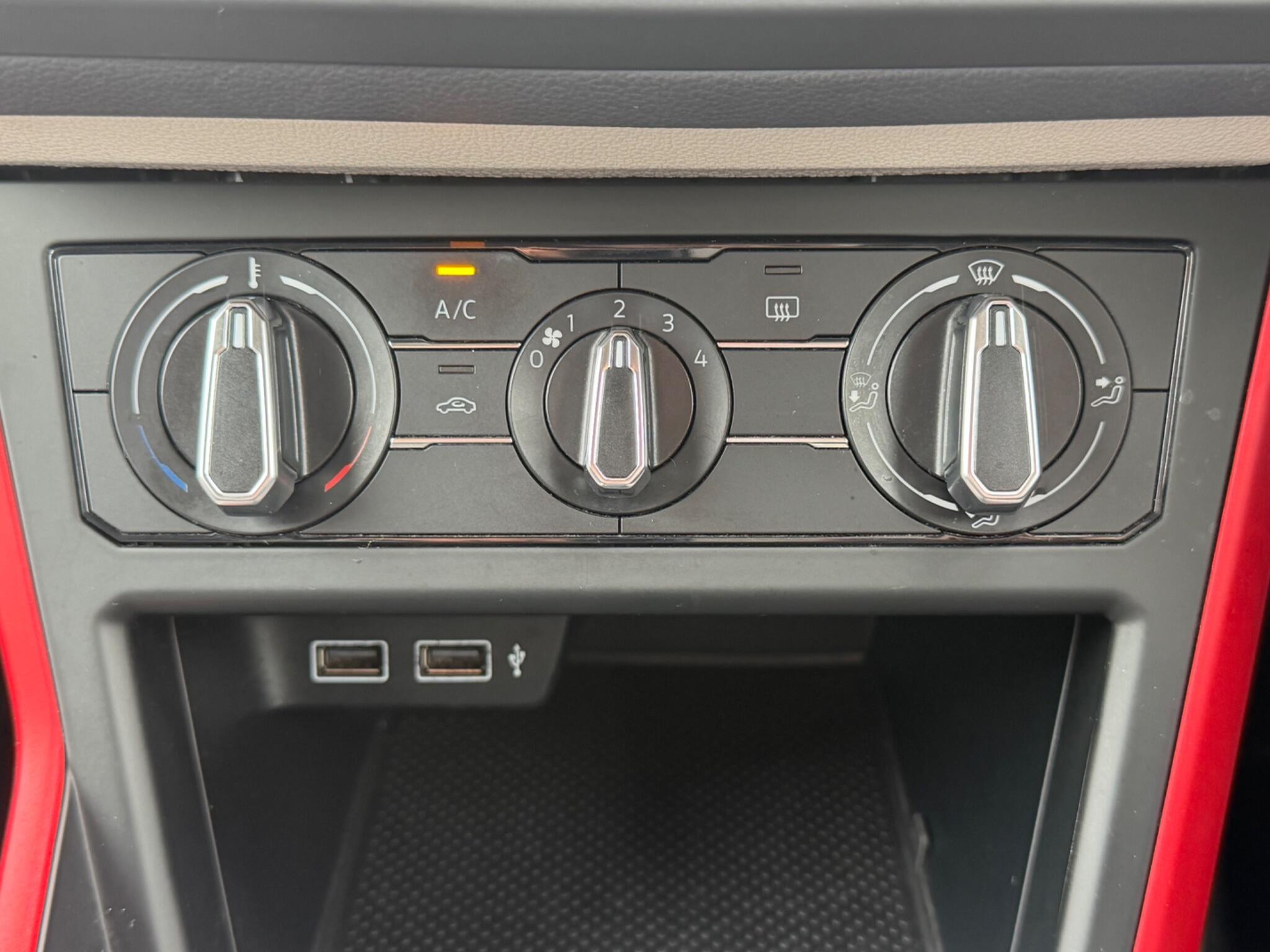 Volkswagen Polo - Image 43