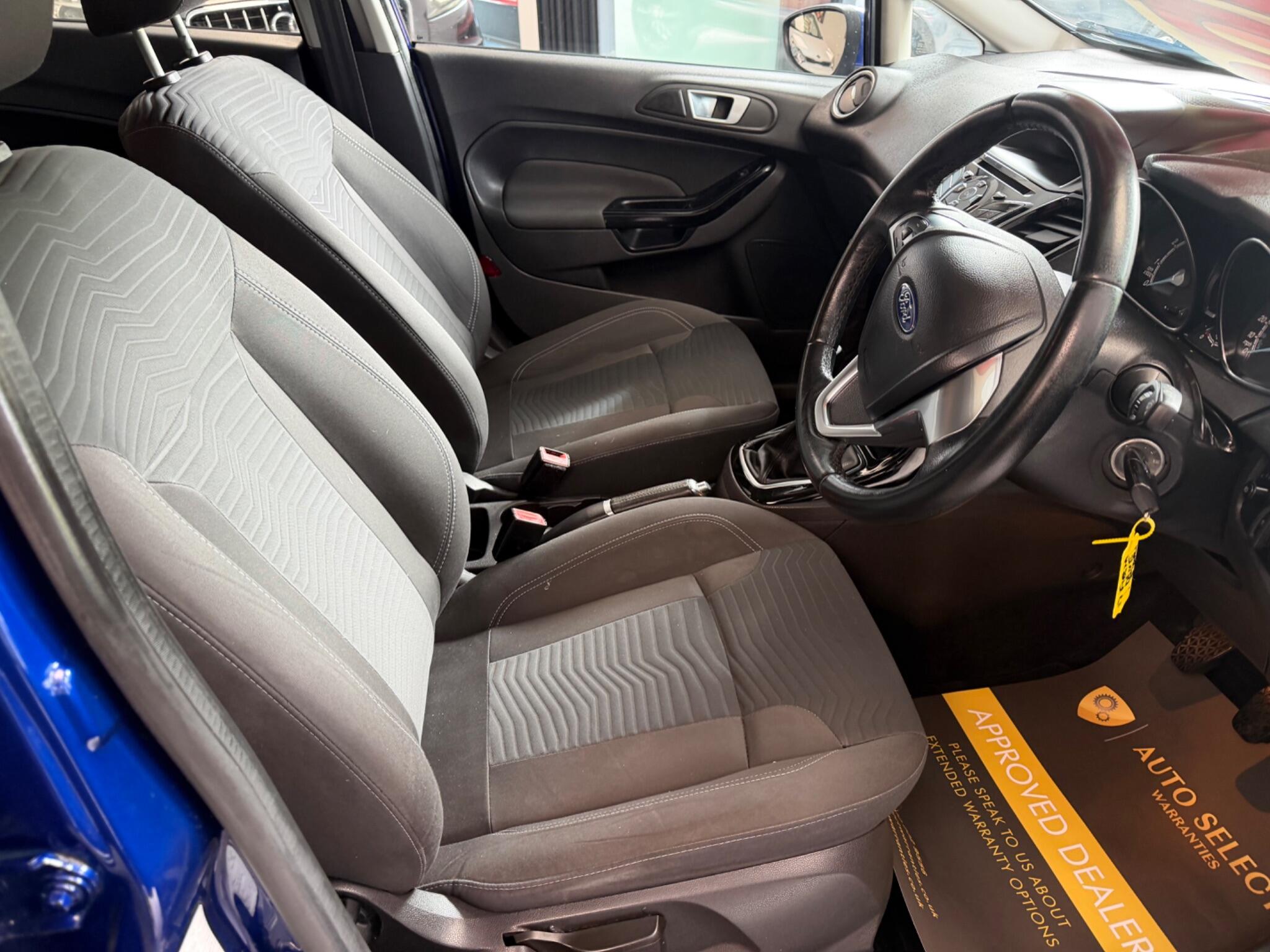 Ford Fiesta - Image 7