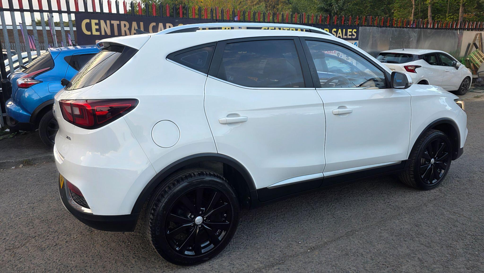 MG MG ZS - Image 8
