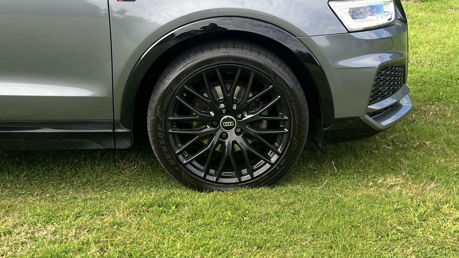Audi Q3 - Image 13