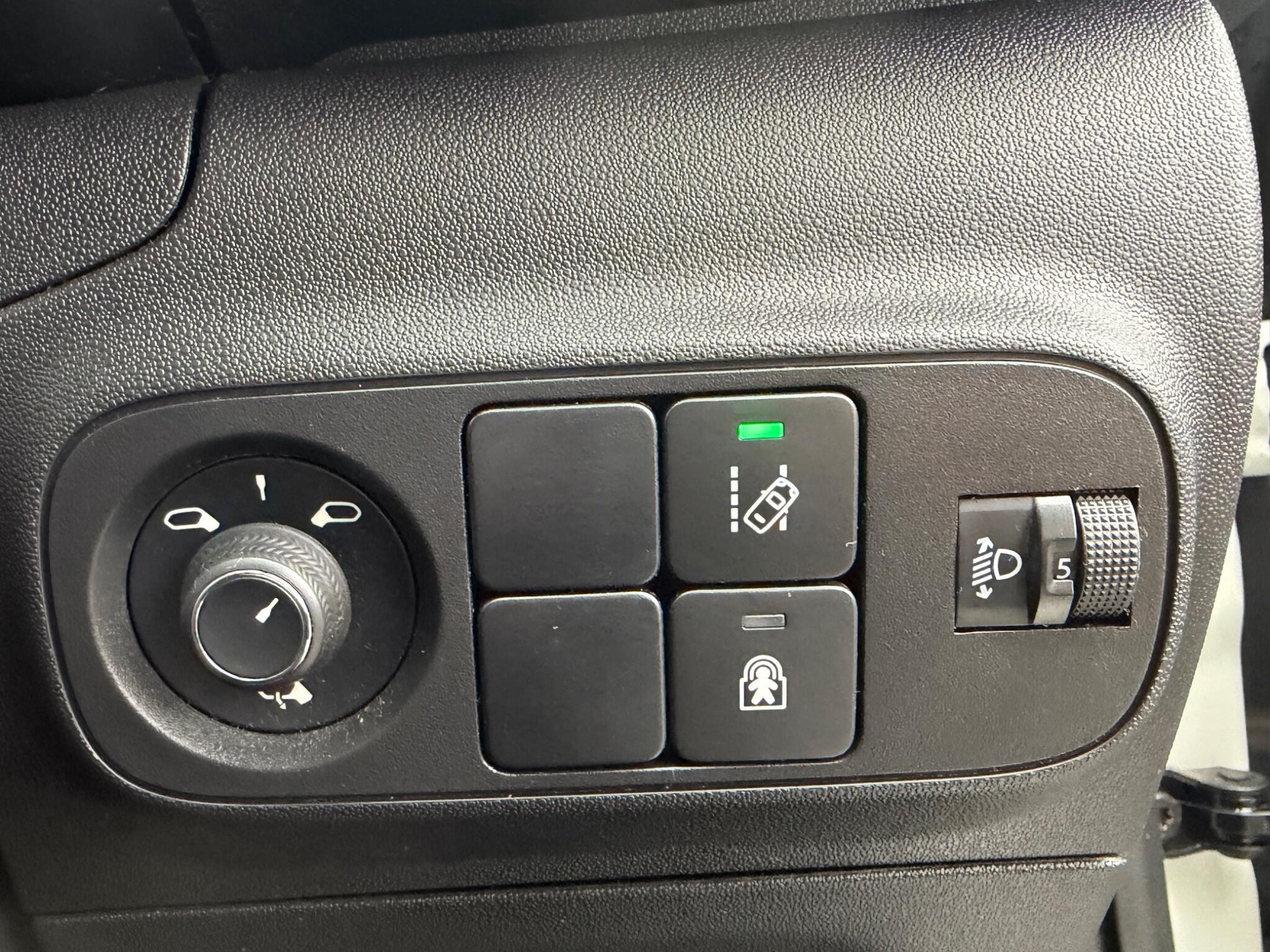 Citroen C3 - Image 18