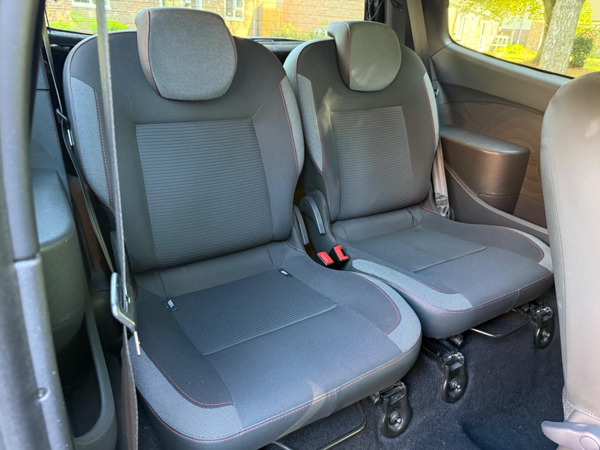 Renault Twingo - Image 17