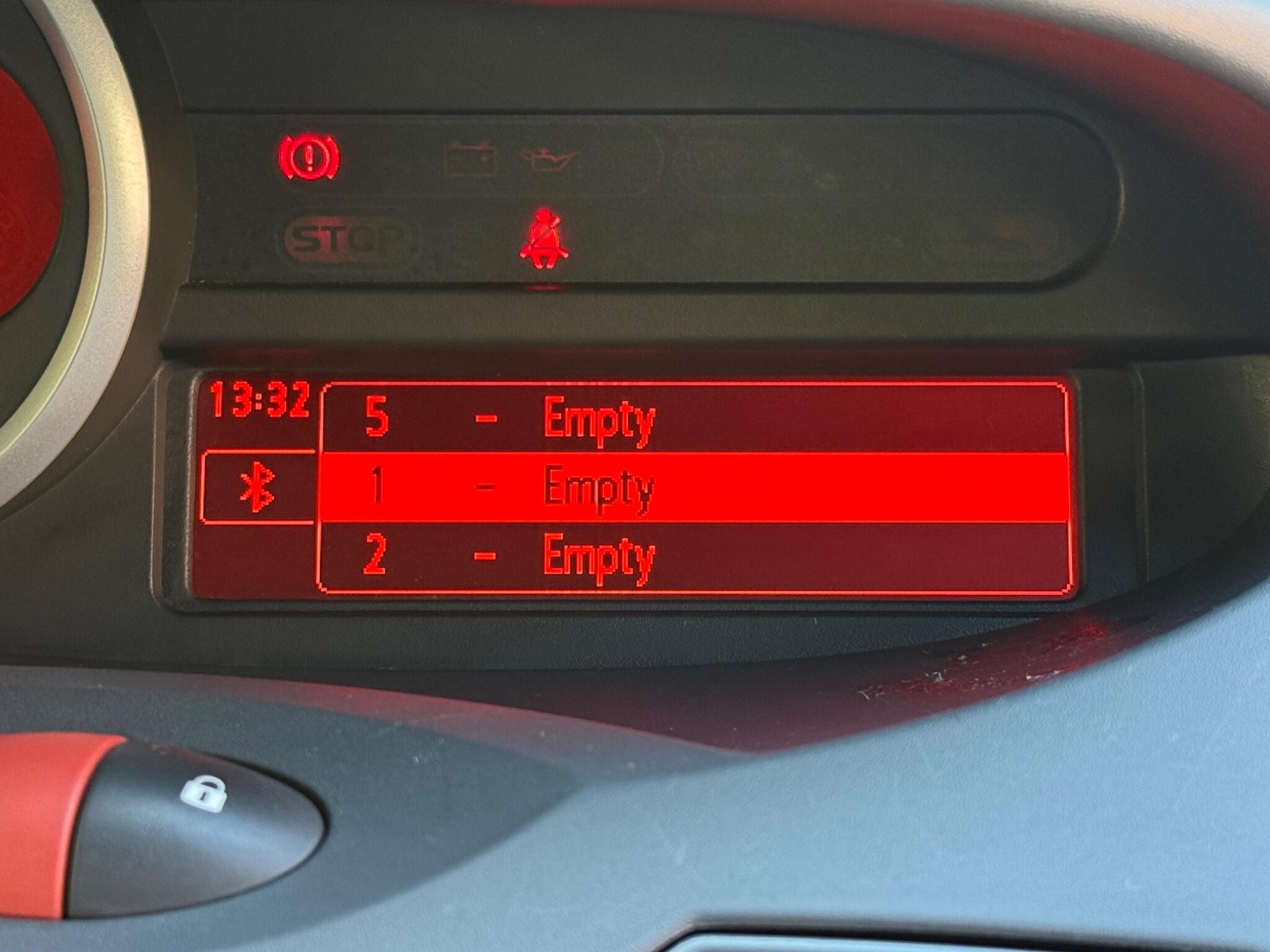 Renault Twingo - Image 25