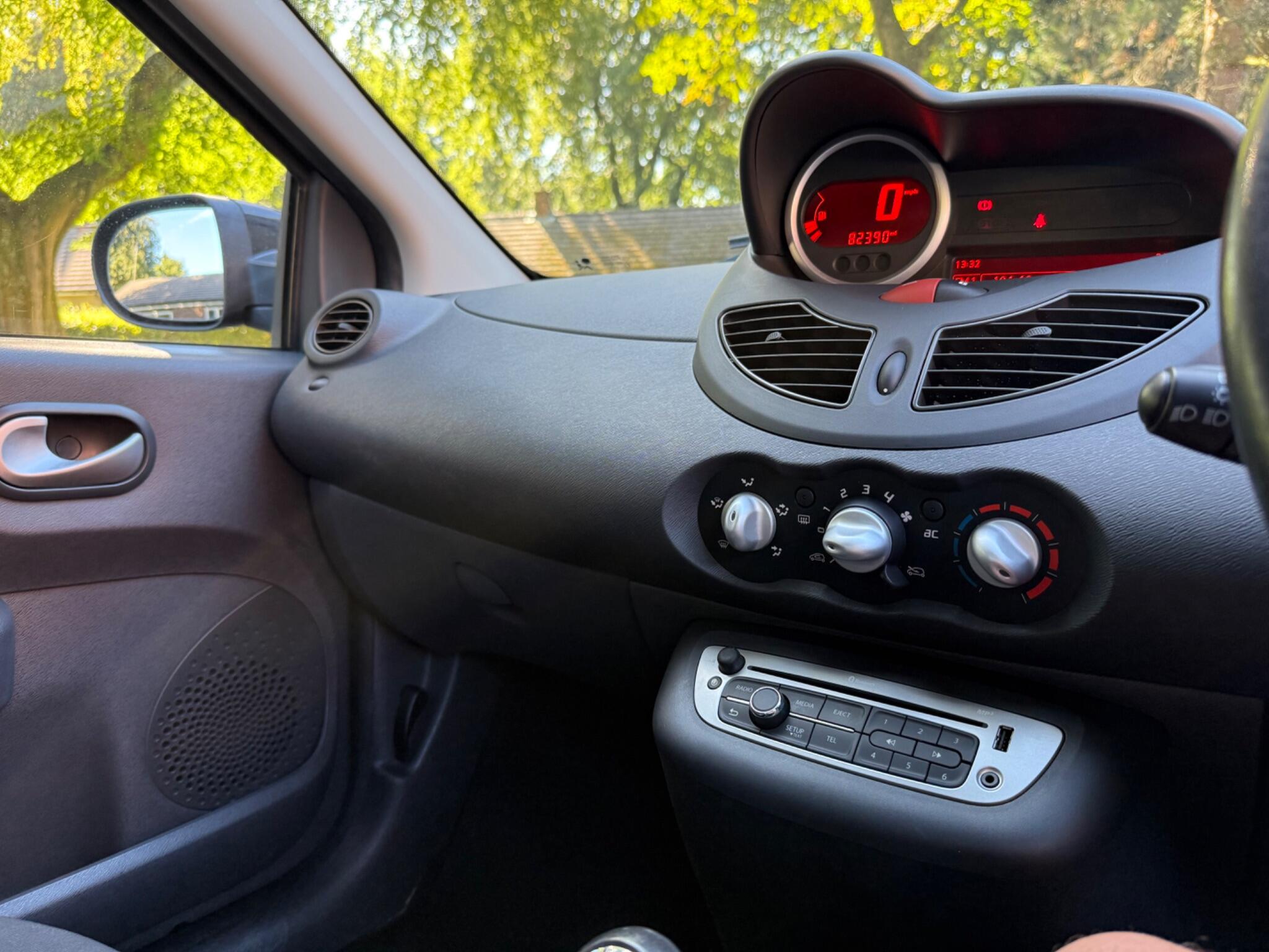 Renault Twingo - Image 27