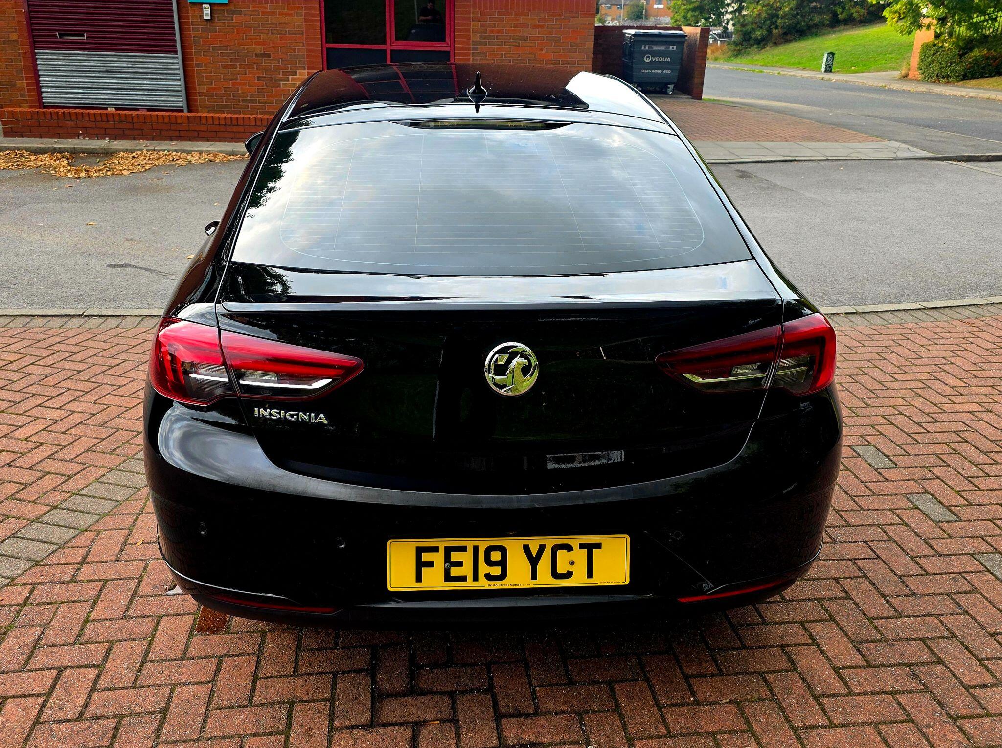 Vauxhall Insignia - Image 10