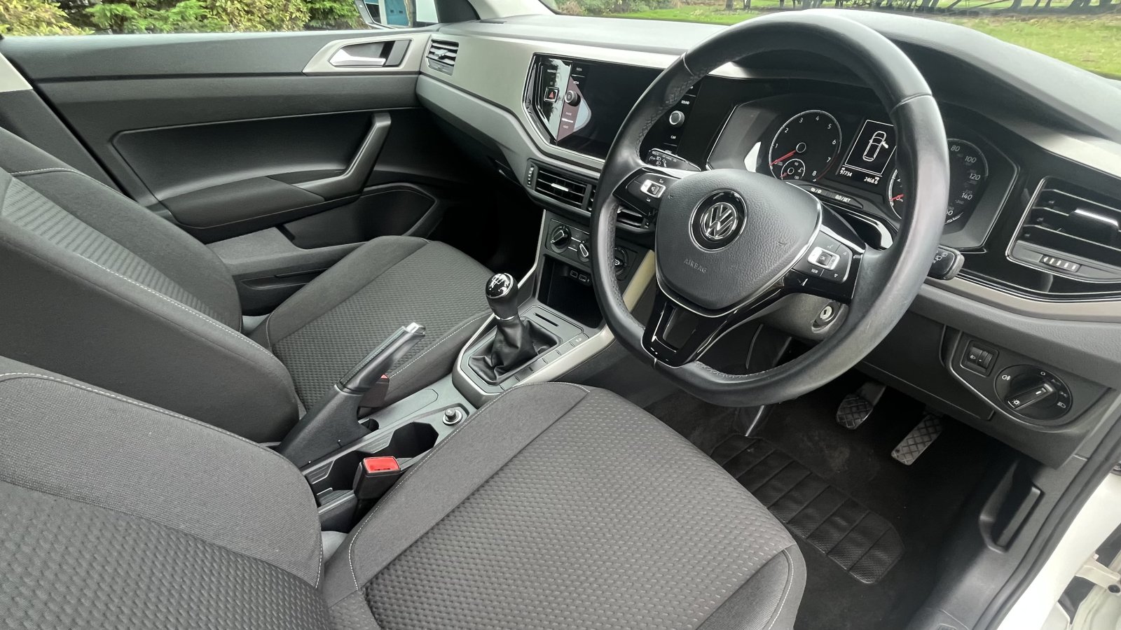 Volkswagen Polo - Image 9