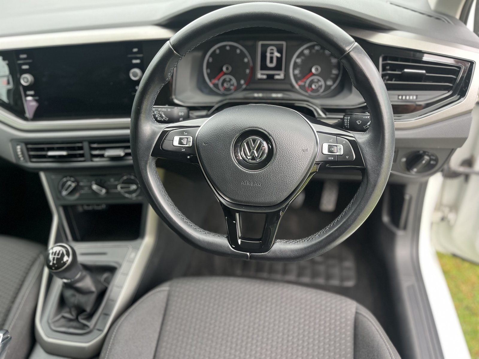 Volkswagen Polo - Image 11