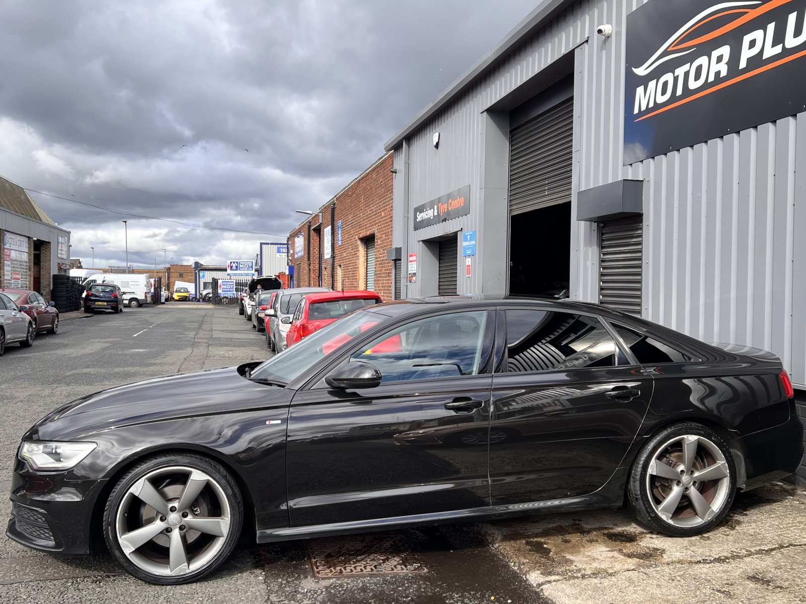 Audi A6 Saloon - Image 7