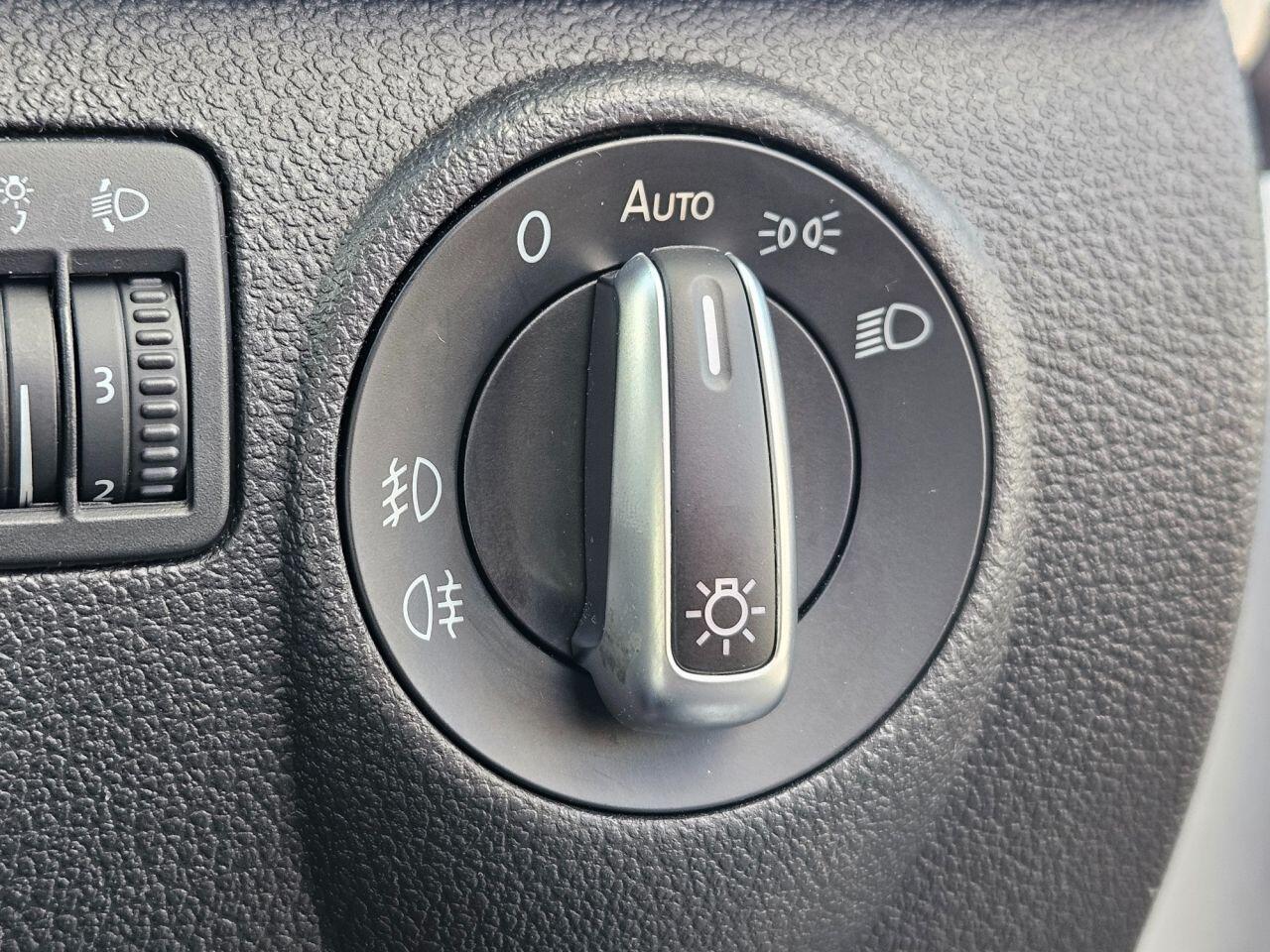 Volkswagen Tiguan - Image 15