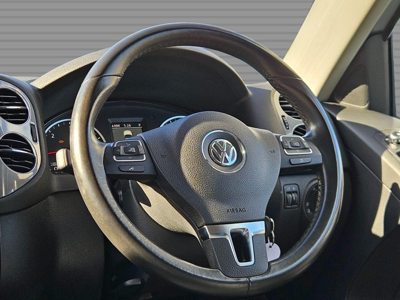 Volkswagen Tiguan - Image 17