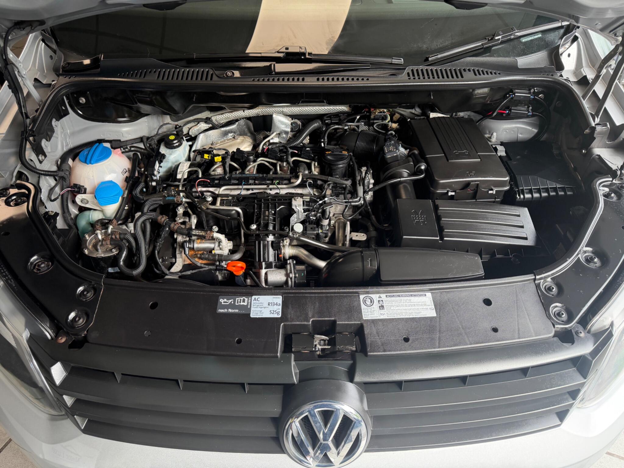 Volkswagen Caddy Maxi - Image 9
