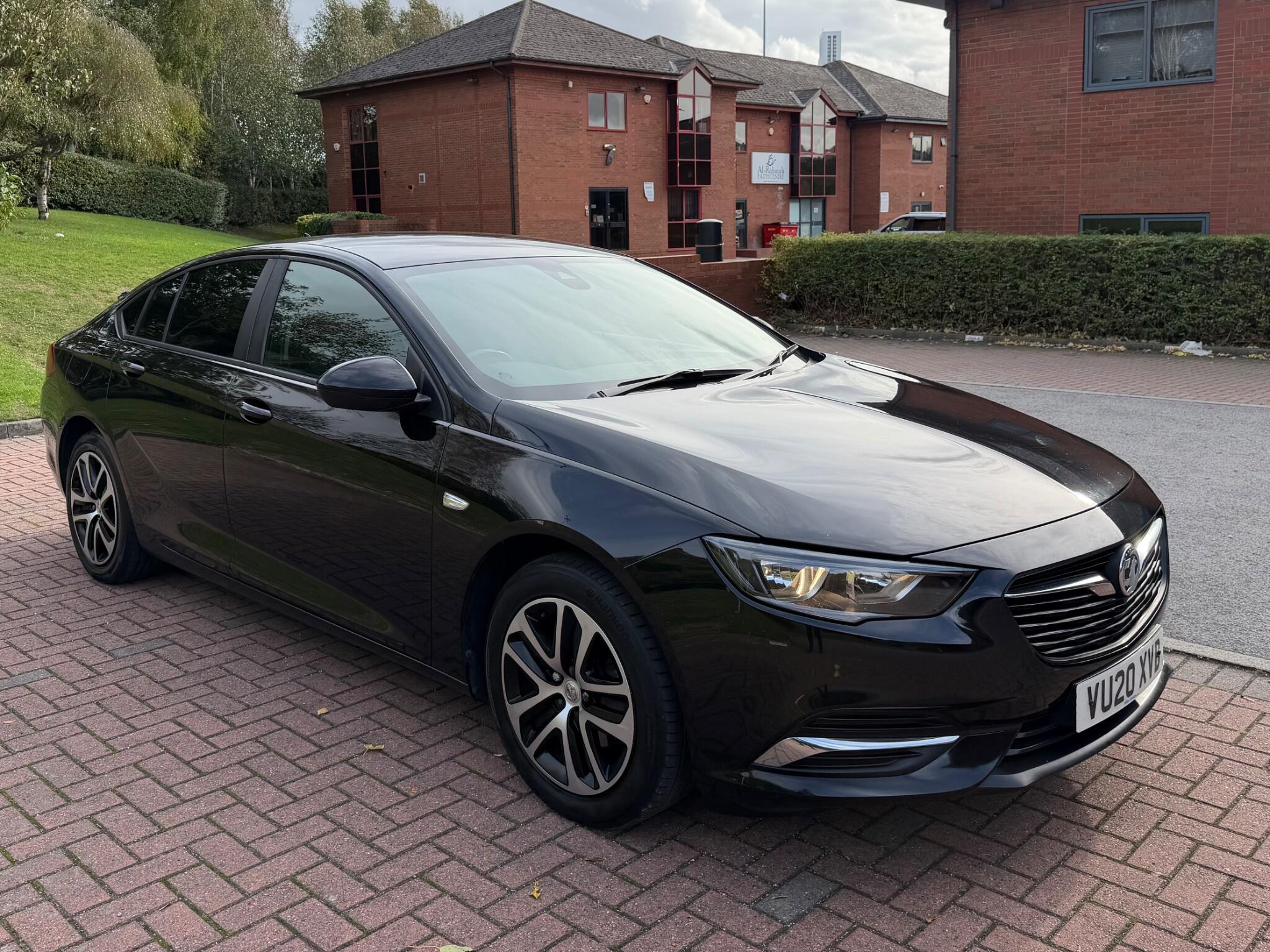 Vauxhall Insignia - Image 2