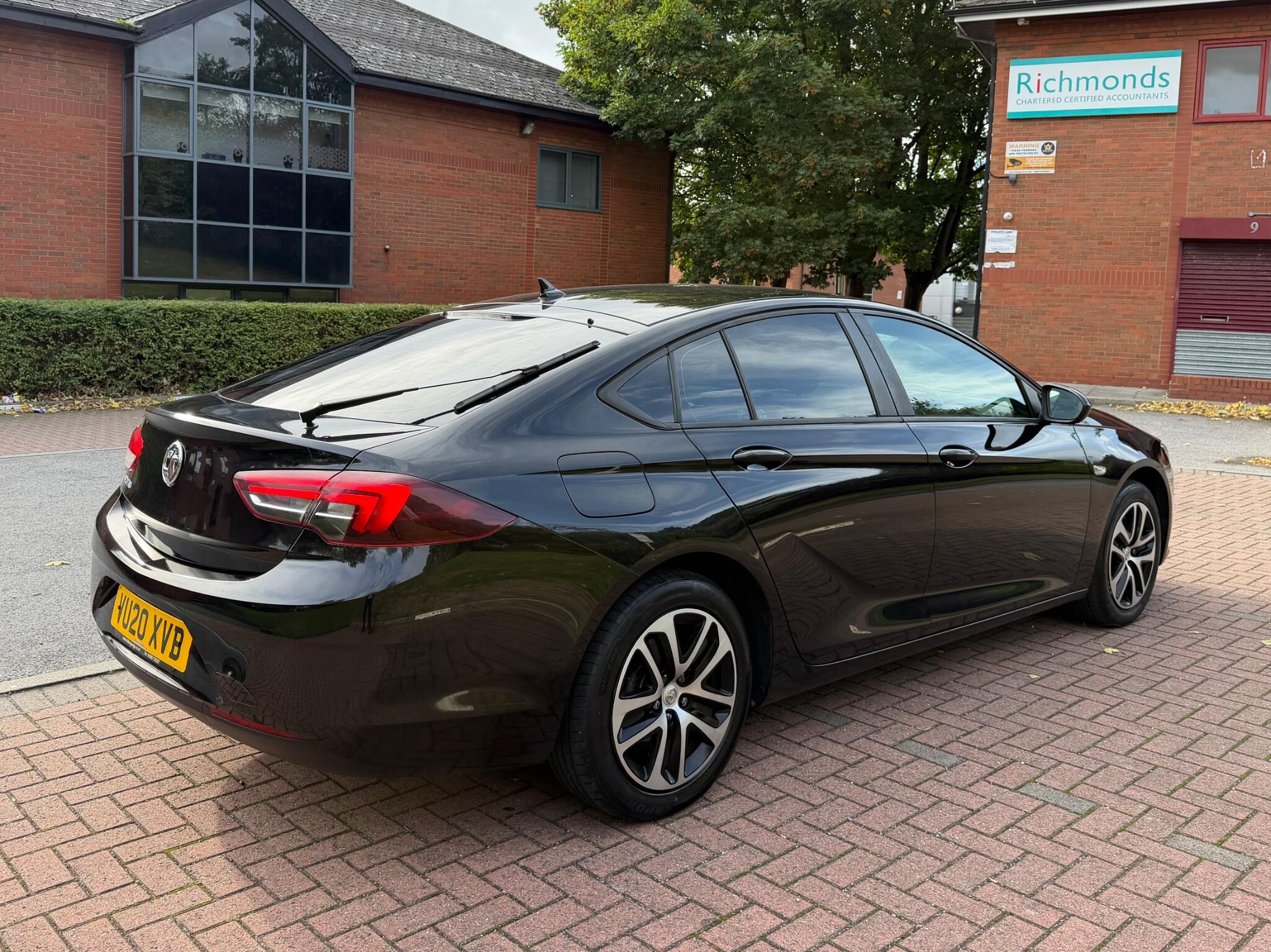 Vauxhall Insignia - Image 15