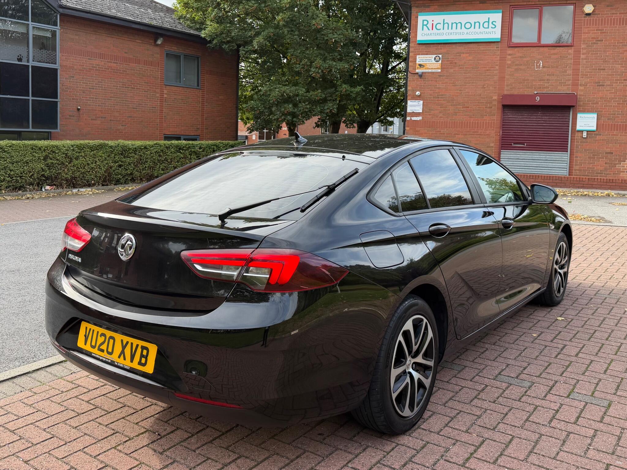 Vauxhall Insignia - Image 16