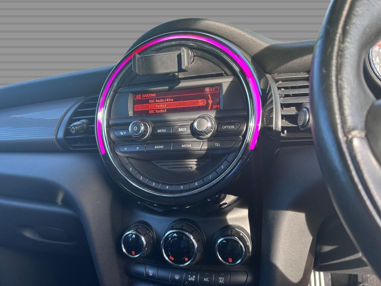 MINI Hatch - Image 8