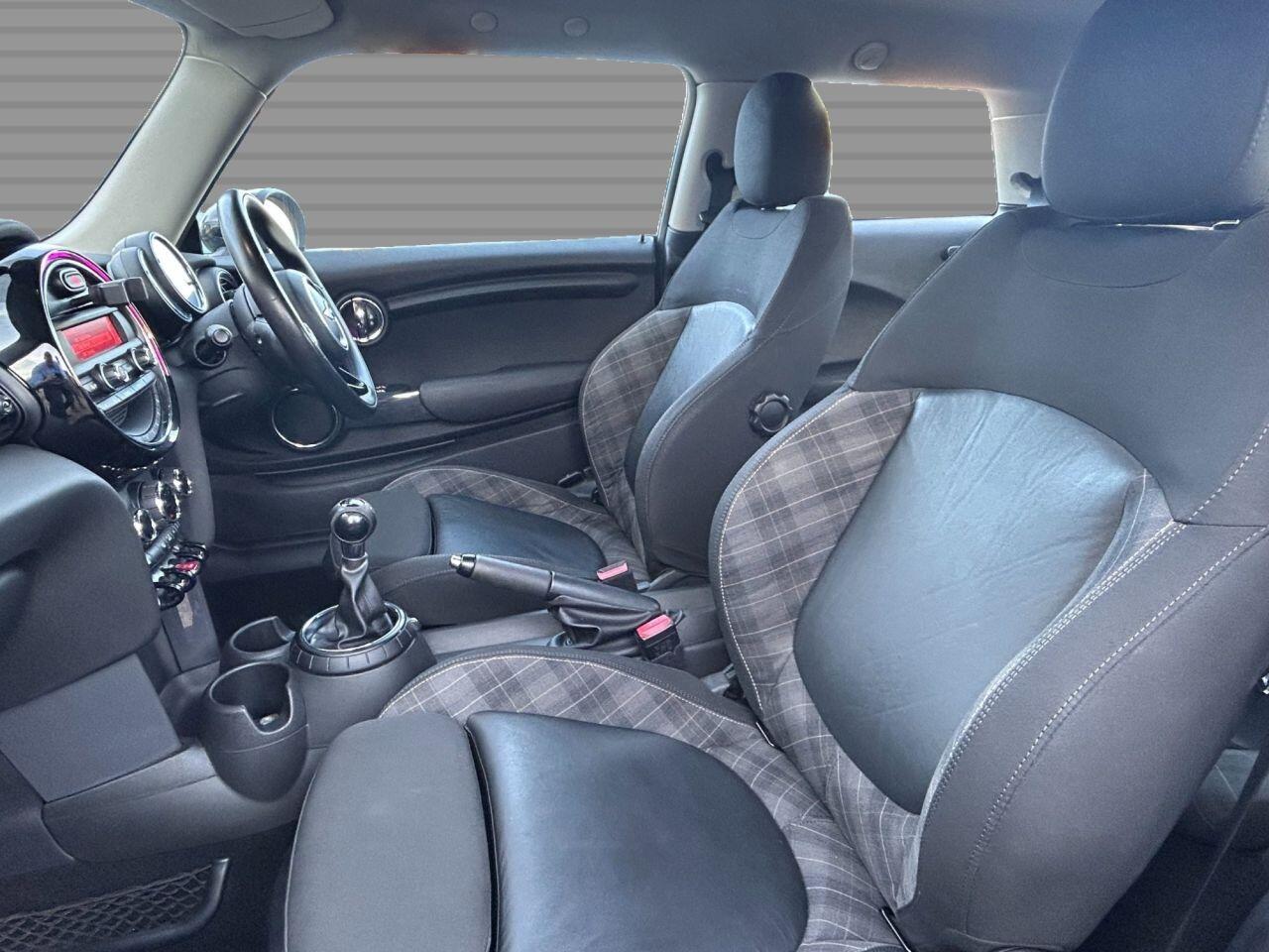 MINI Hatch - Image 12