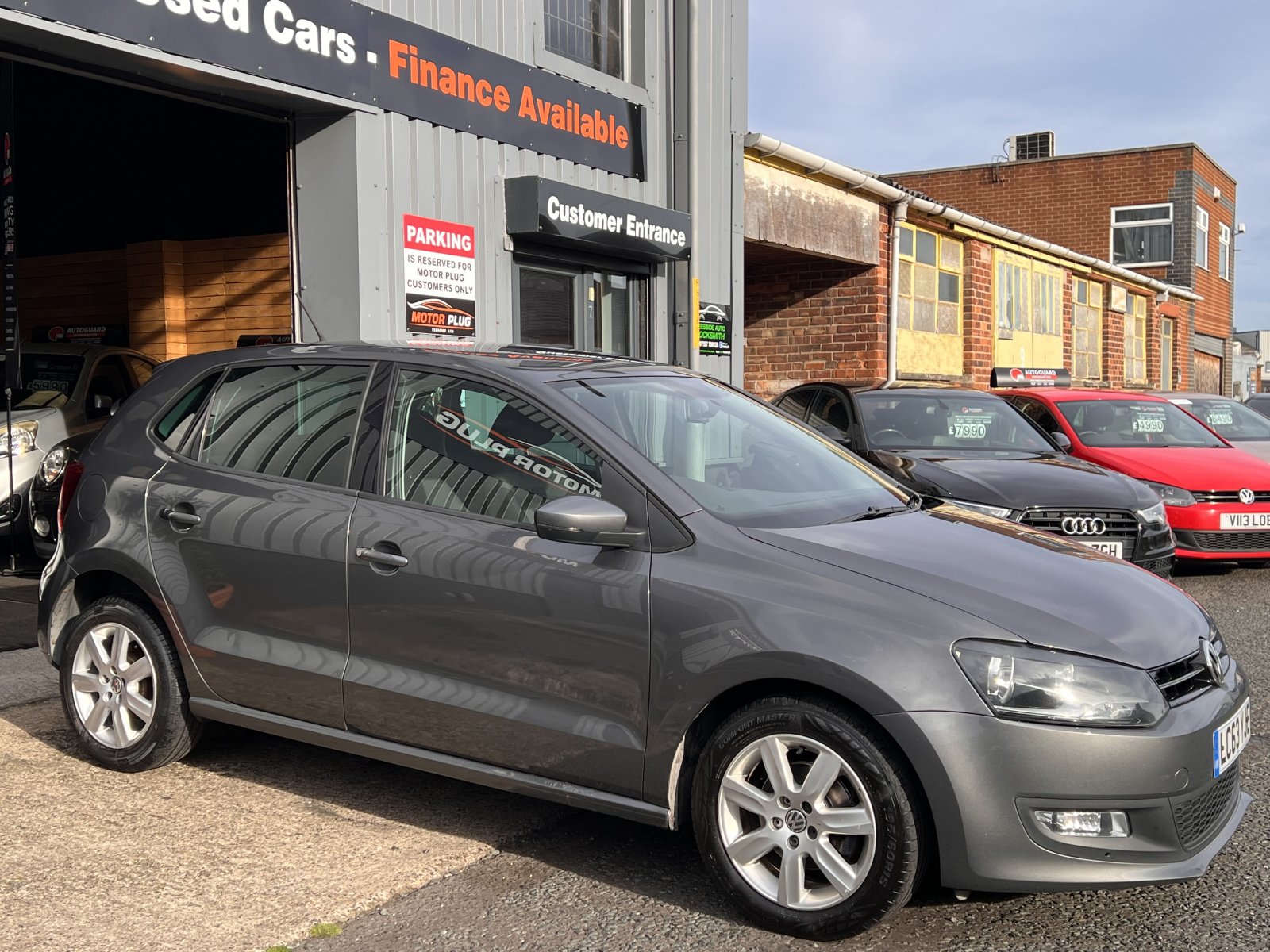 Volkswagen Polo - Image 8