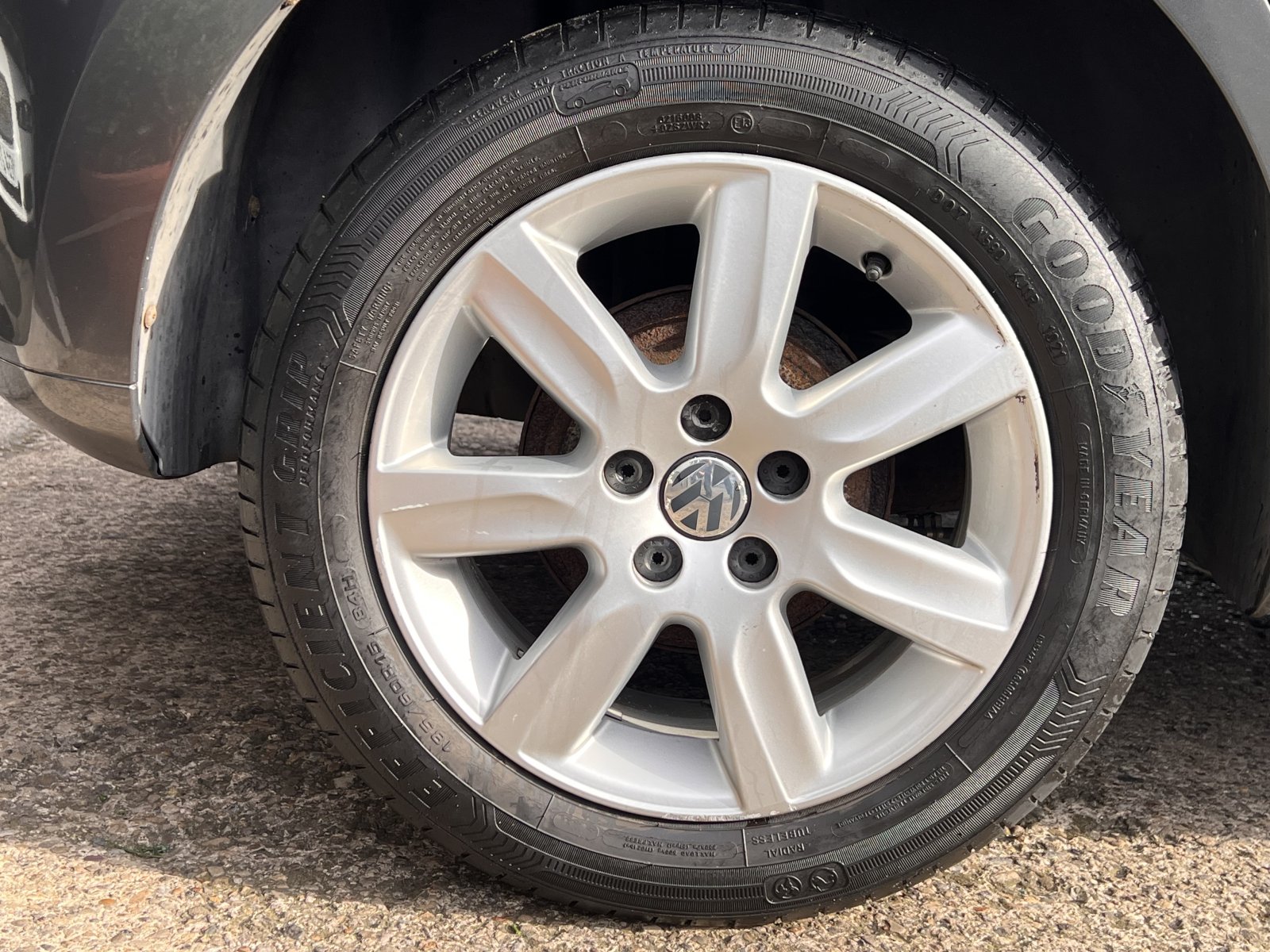 Volkswagen Polo - Image 11