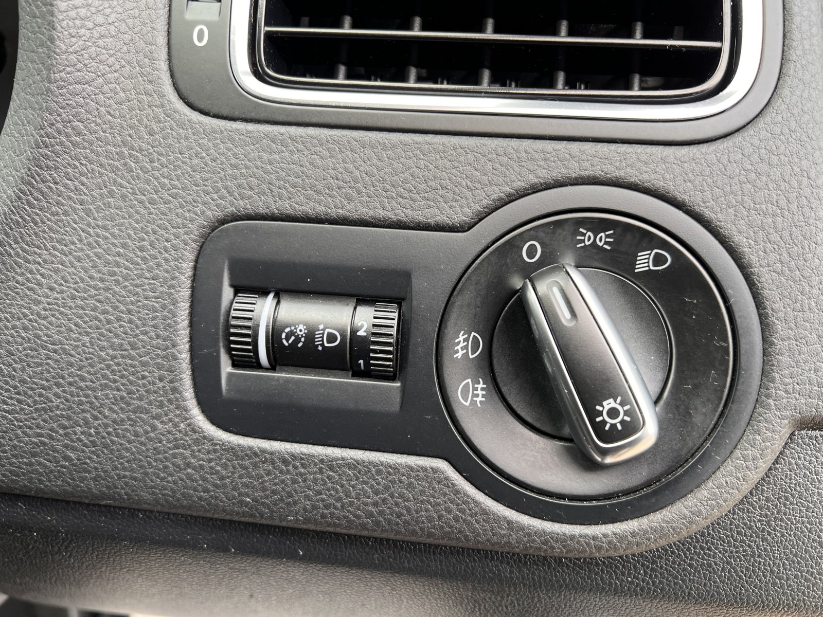 Volkswagen Polo - Image 20