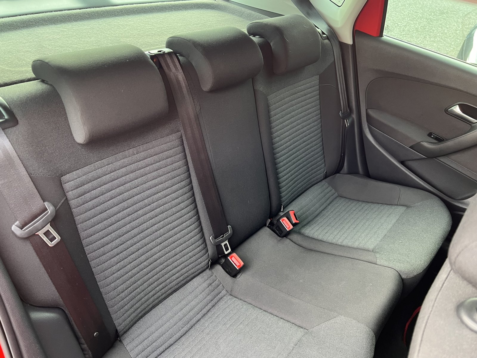 Volkswagen Polo - Image 11