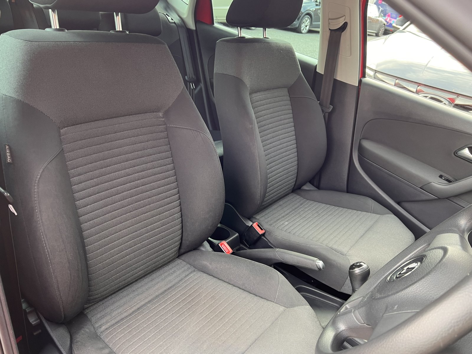 Volkswagen Polo - Image 14