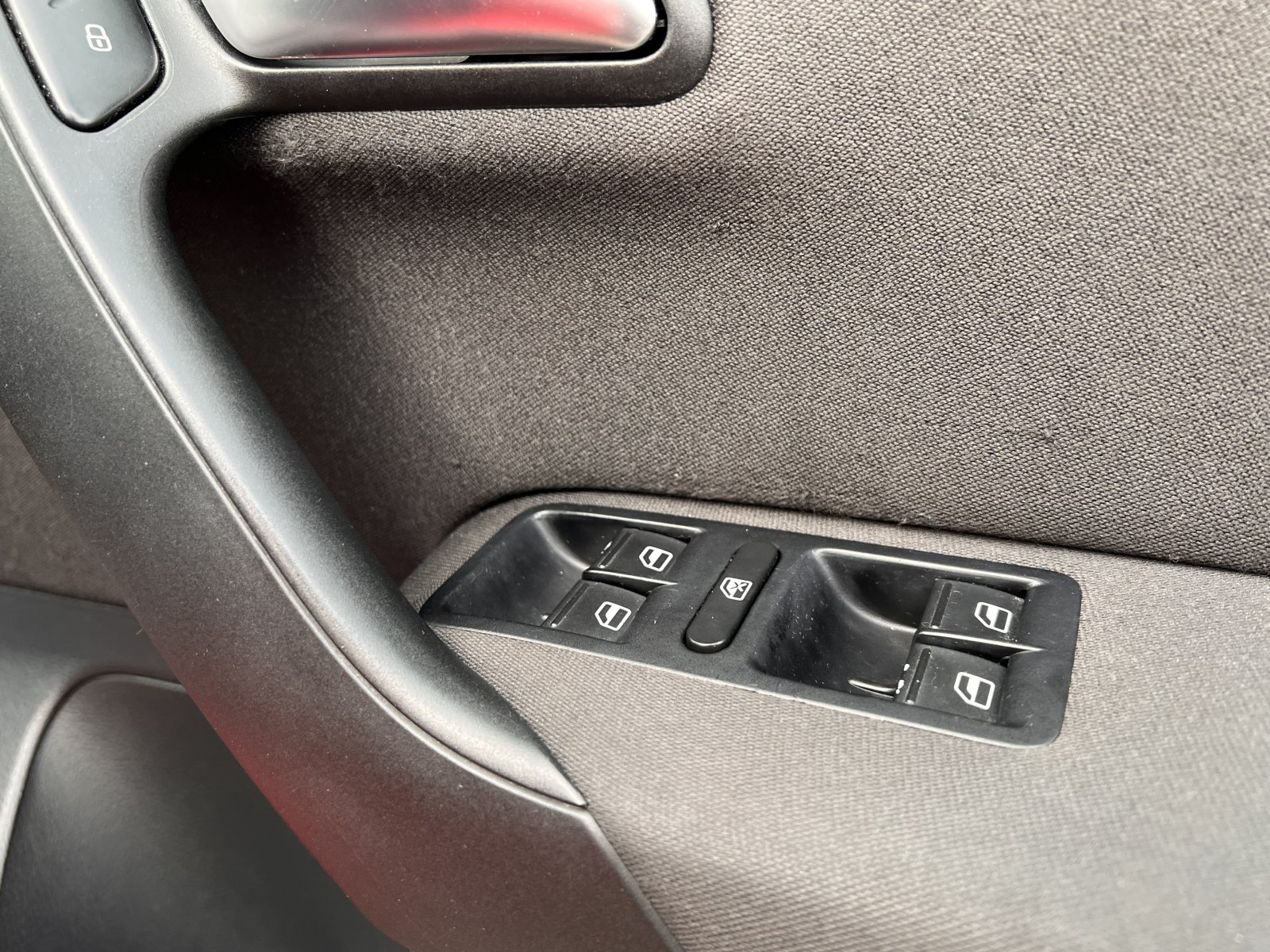 Volkswagen Polo - Image 17