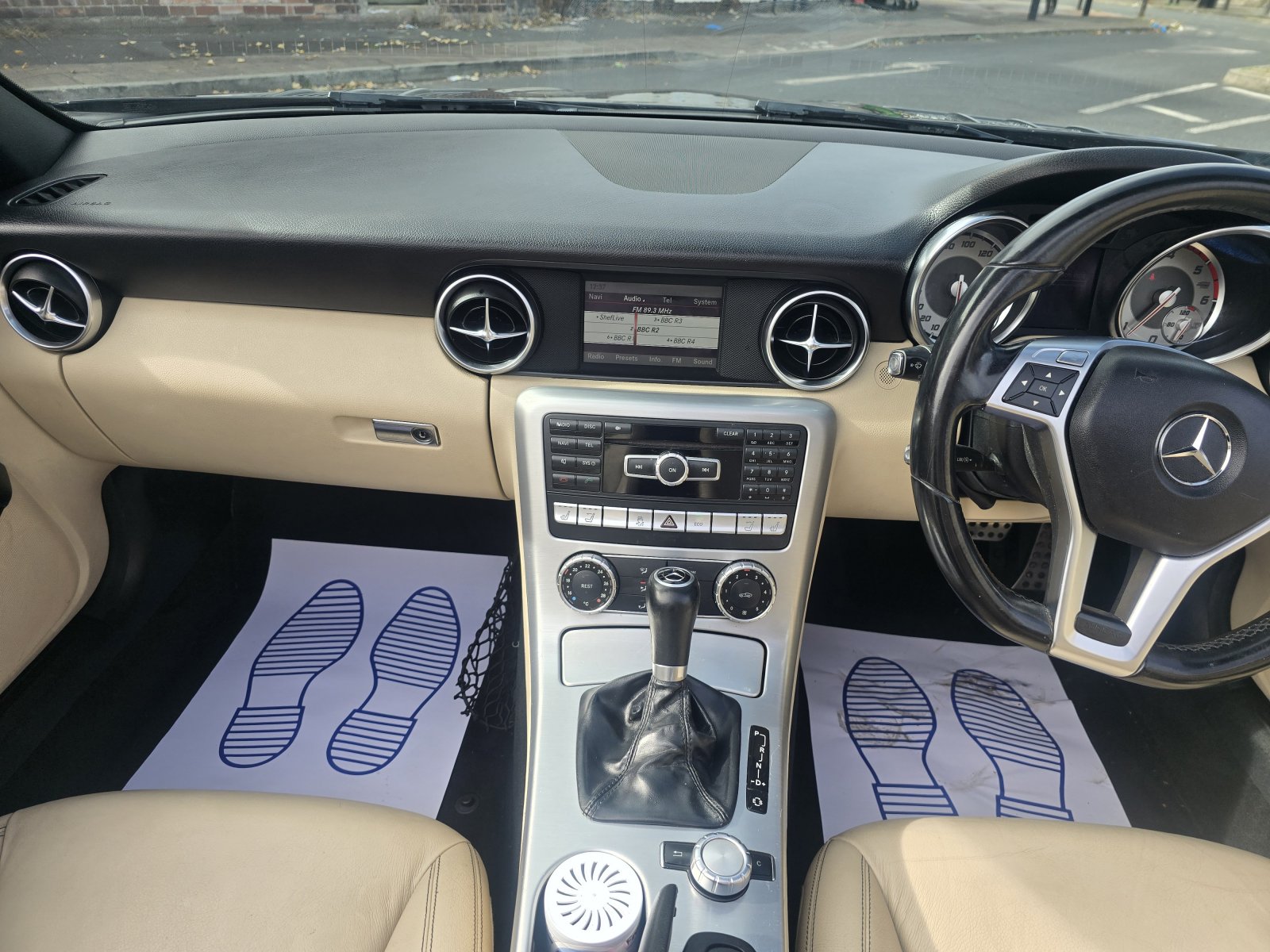 Mercedes SLK - Image 16