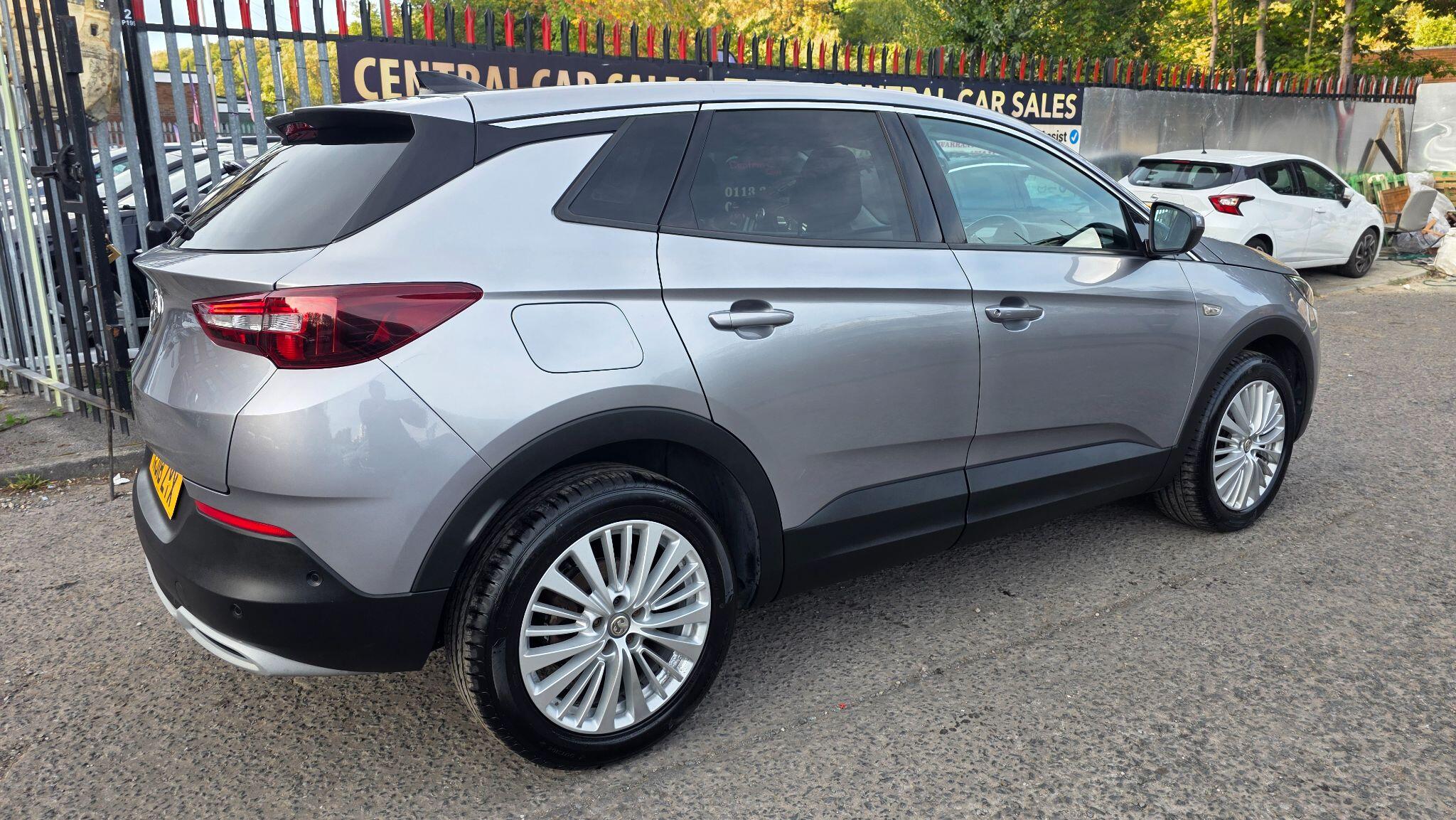 Vauxhall Grandland X - Image 8