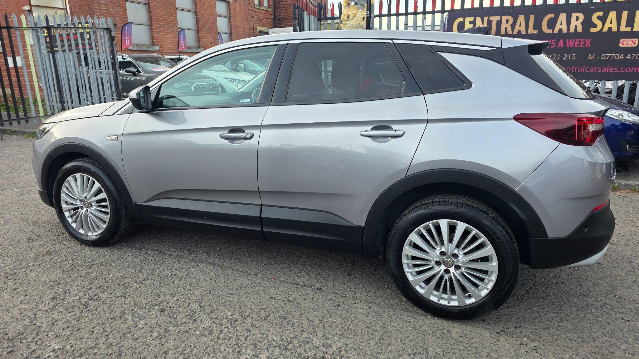 Vauxhall Grandland X - Image 14
