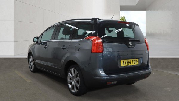 Peugeot 5008 - Image 2