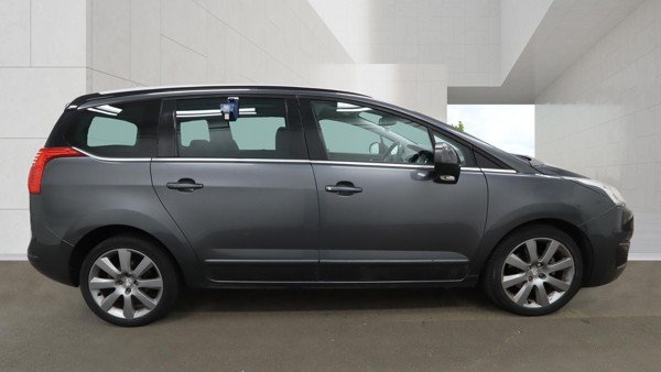 Peugeot 5008 - Image 6