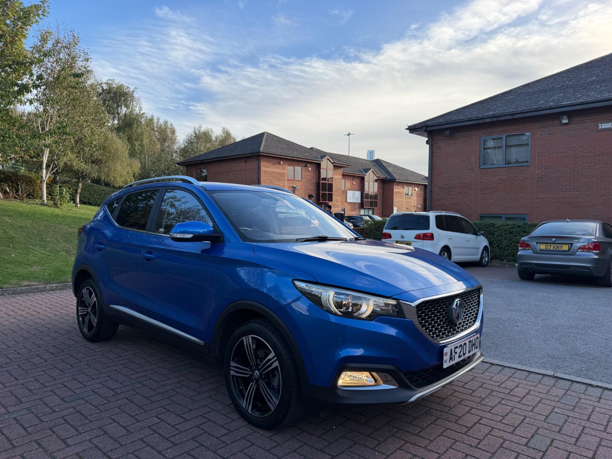 MG MG ZS - Image 2