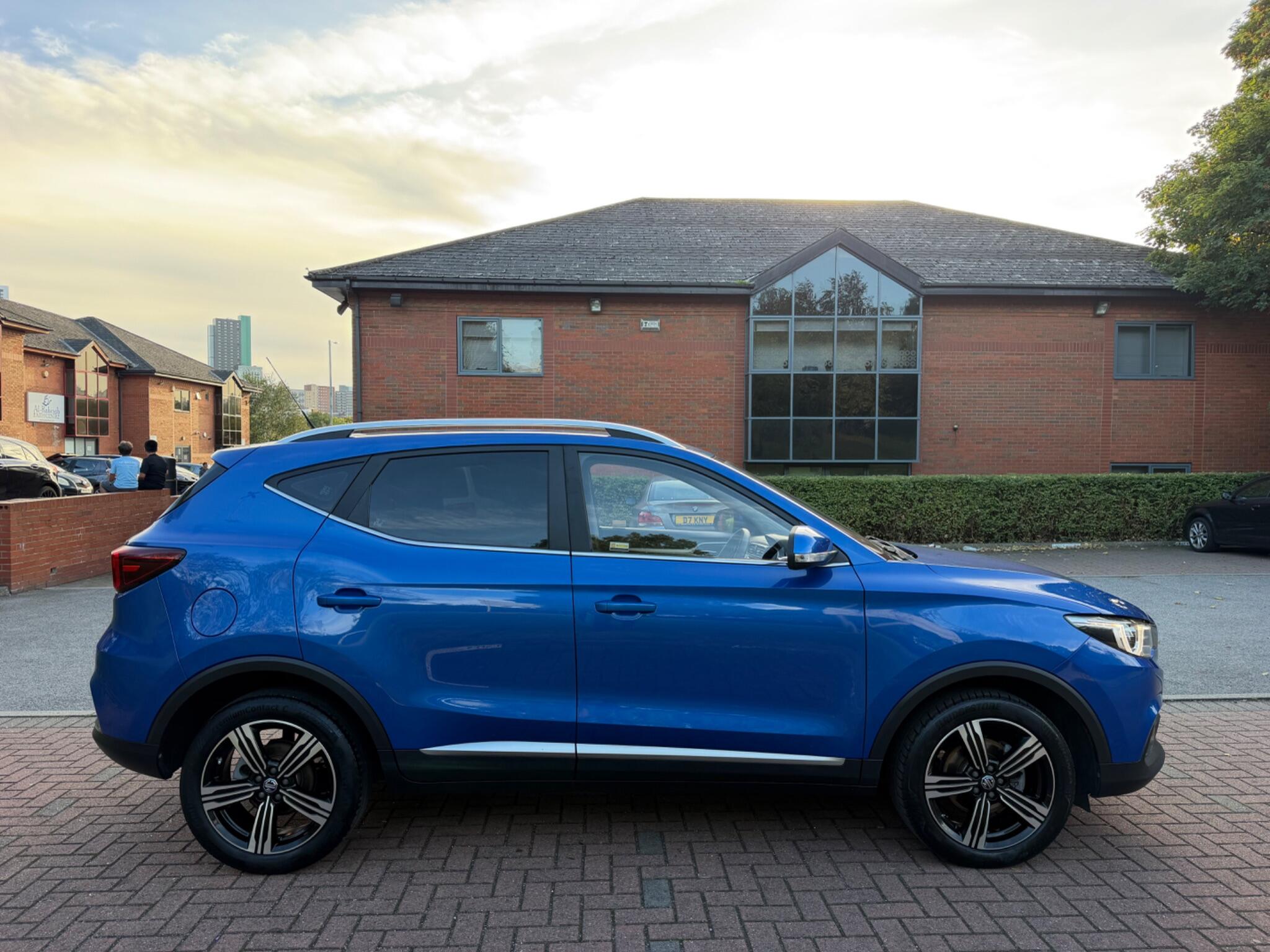 MG MG ZS - Image 9