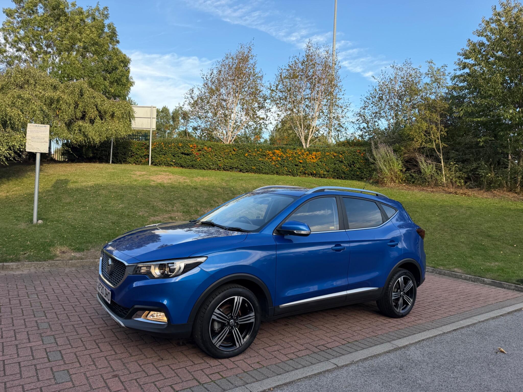 MG MG ZS - Image 11
