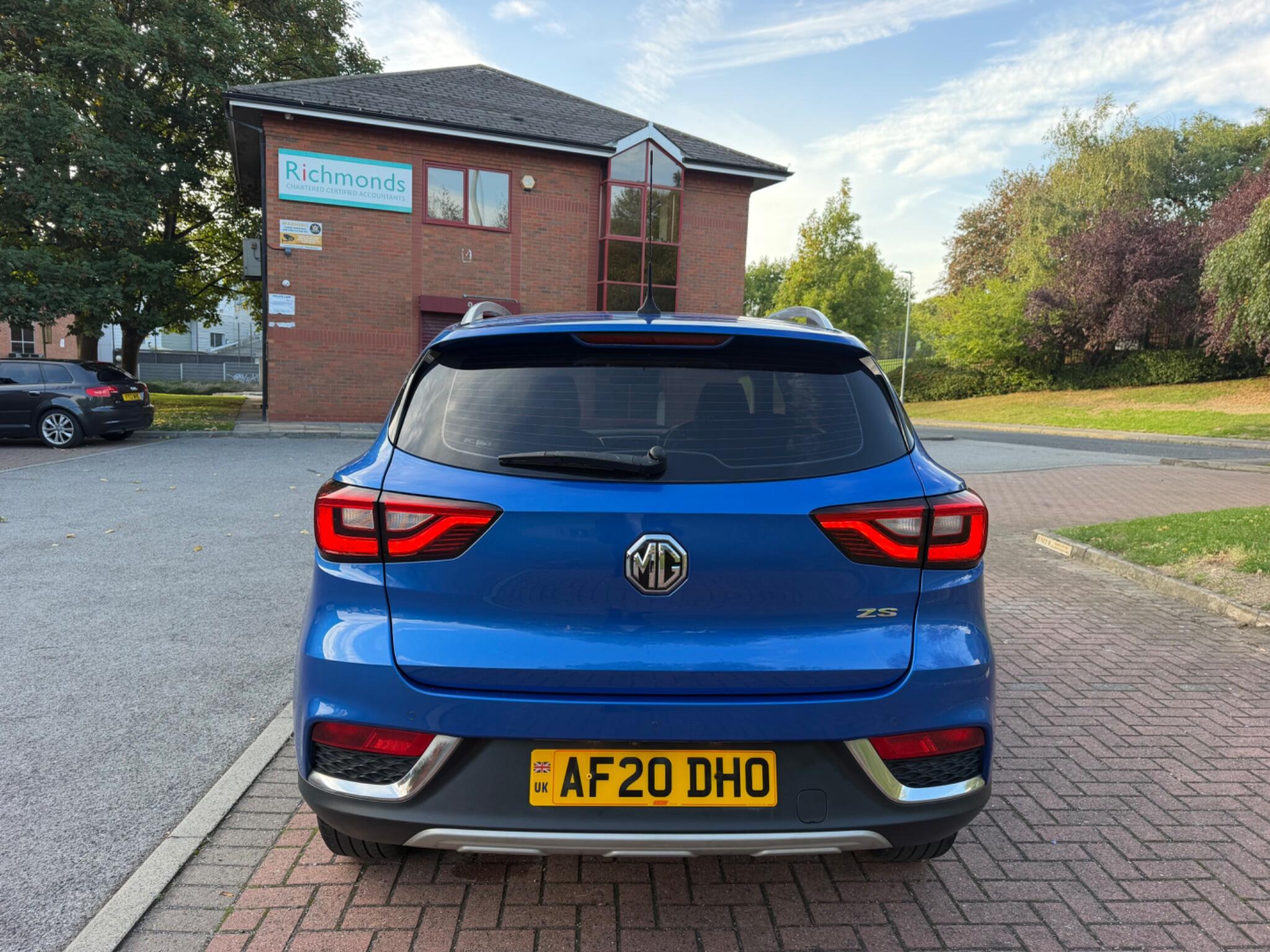 MG MG ZS - Image 14