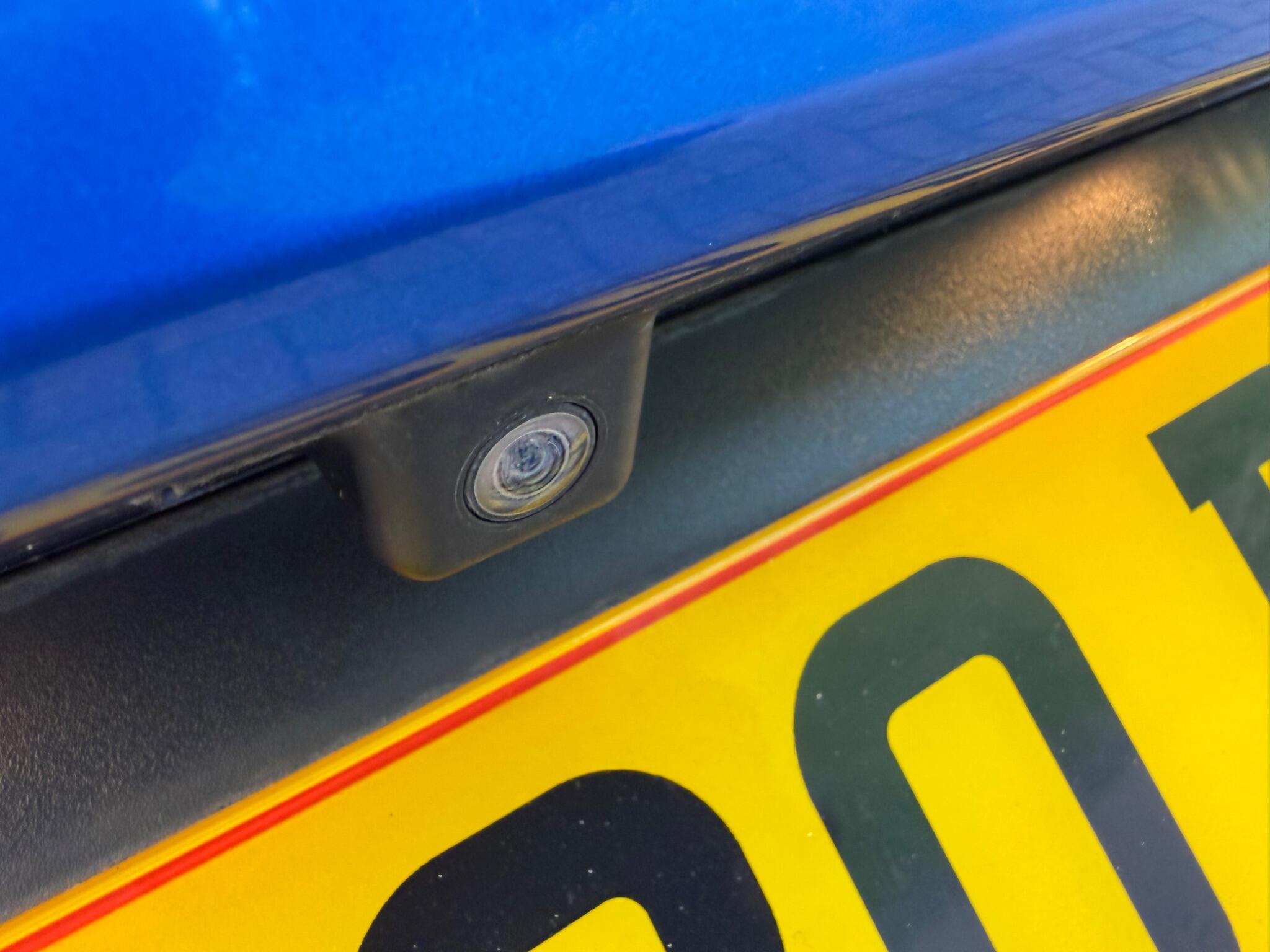 MG MG ZS - Image 19
