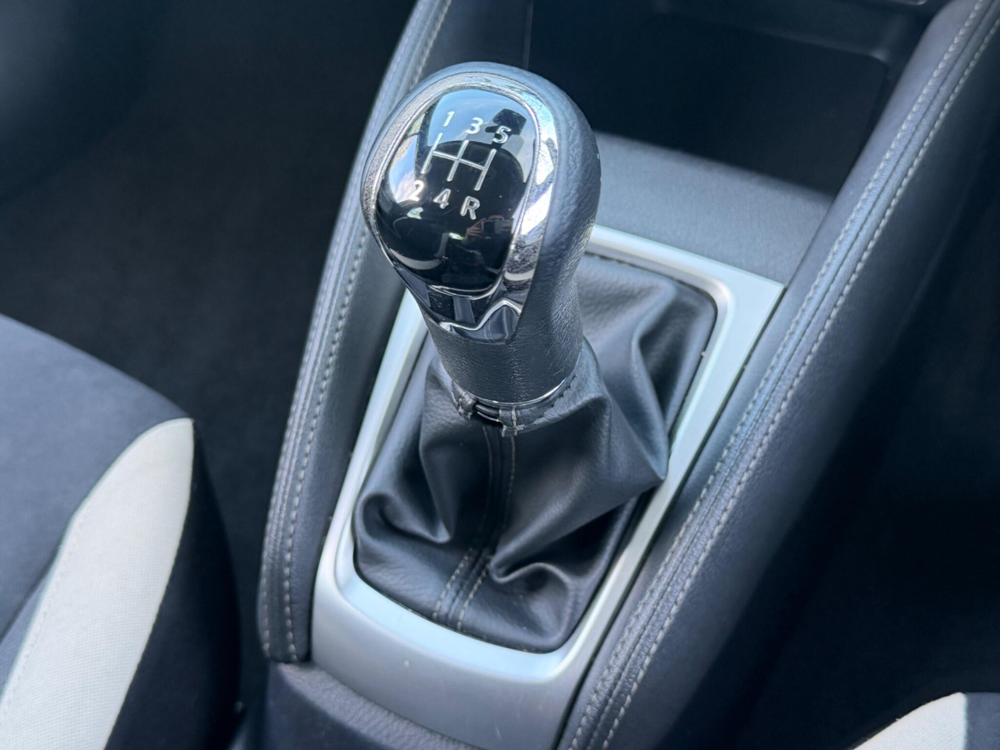 Nissan Micra - Image 13