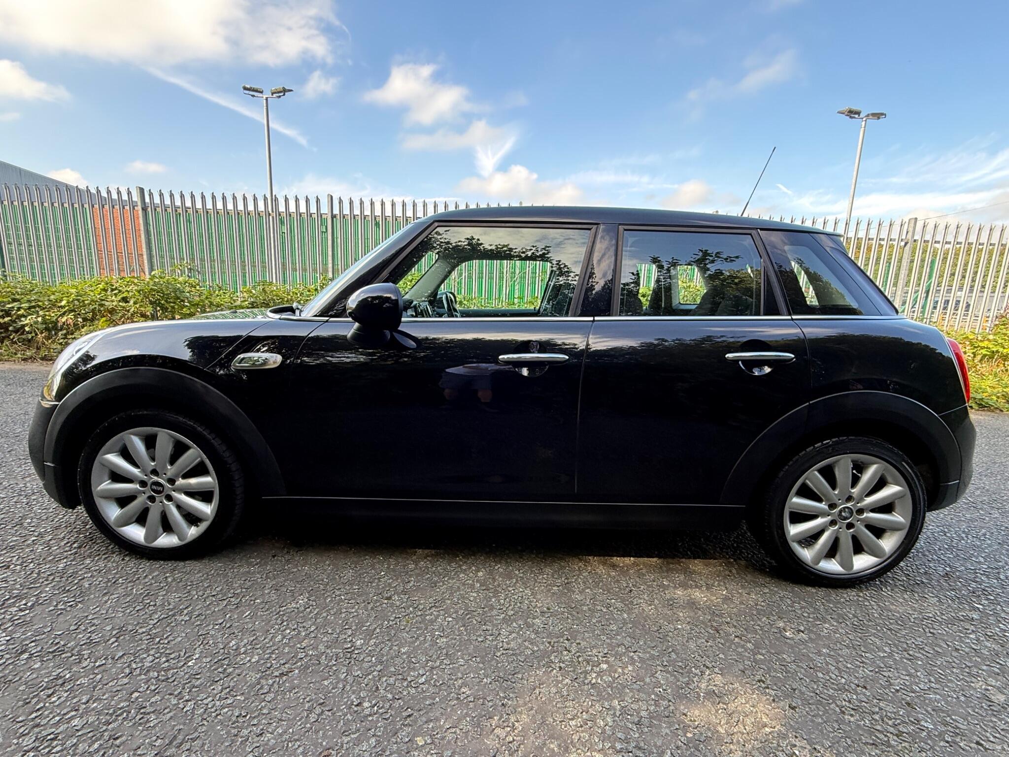 MINI Hatch - Image 7