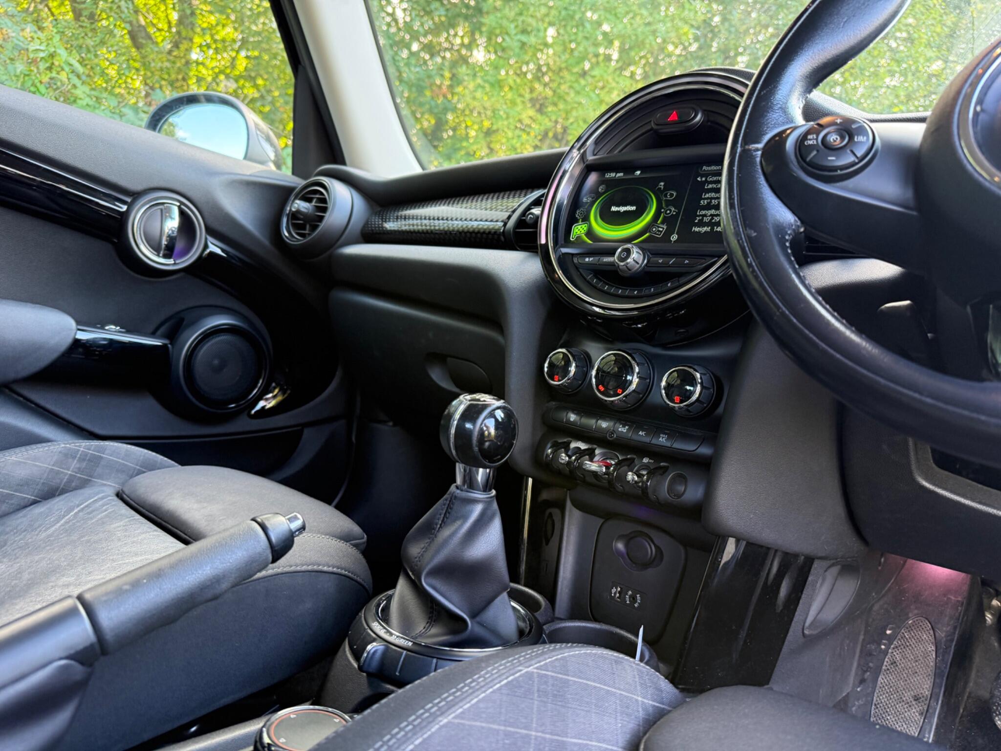 MINI Hatch - Image 10