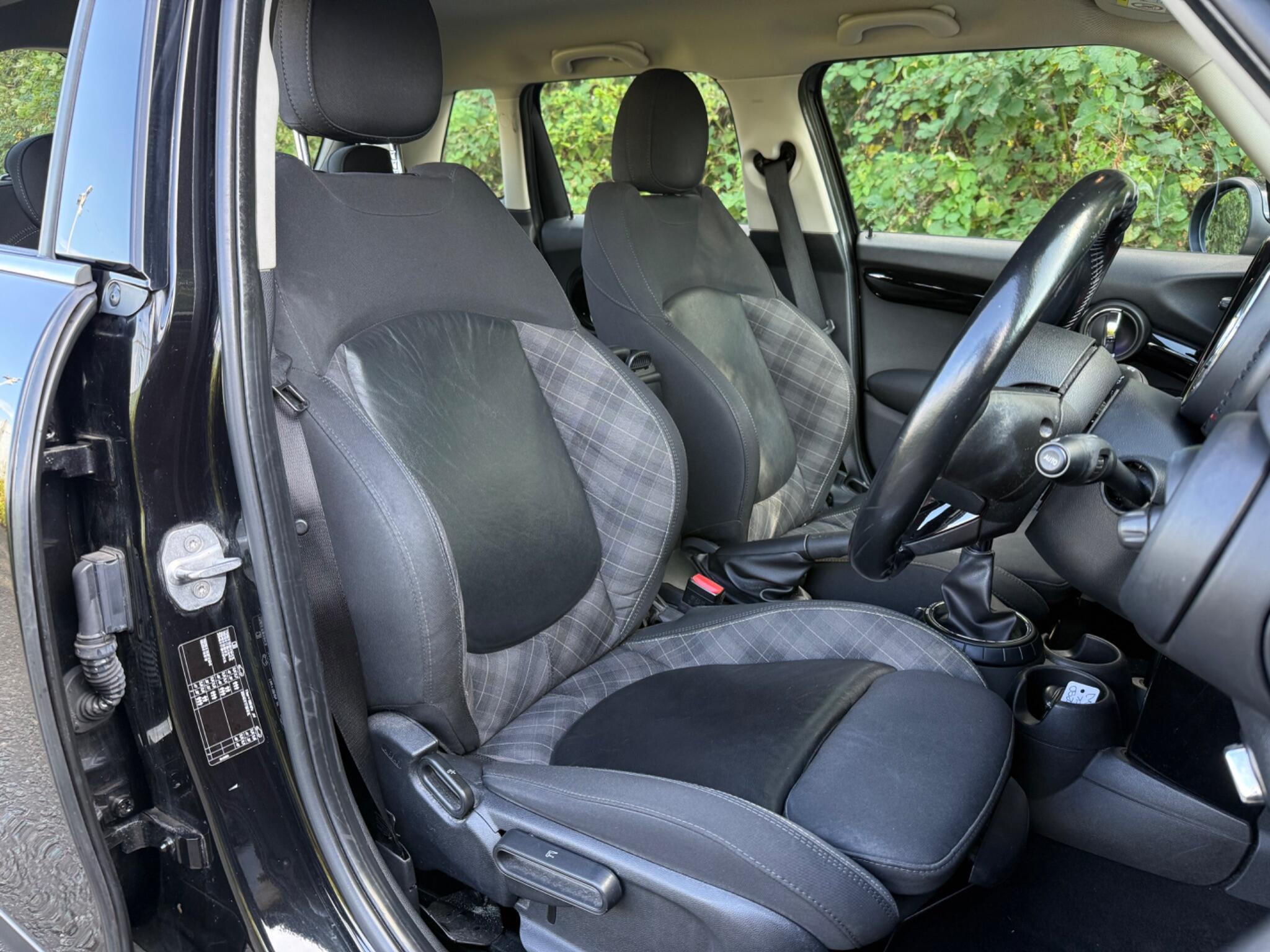 MINI Hatch - Image 12