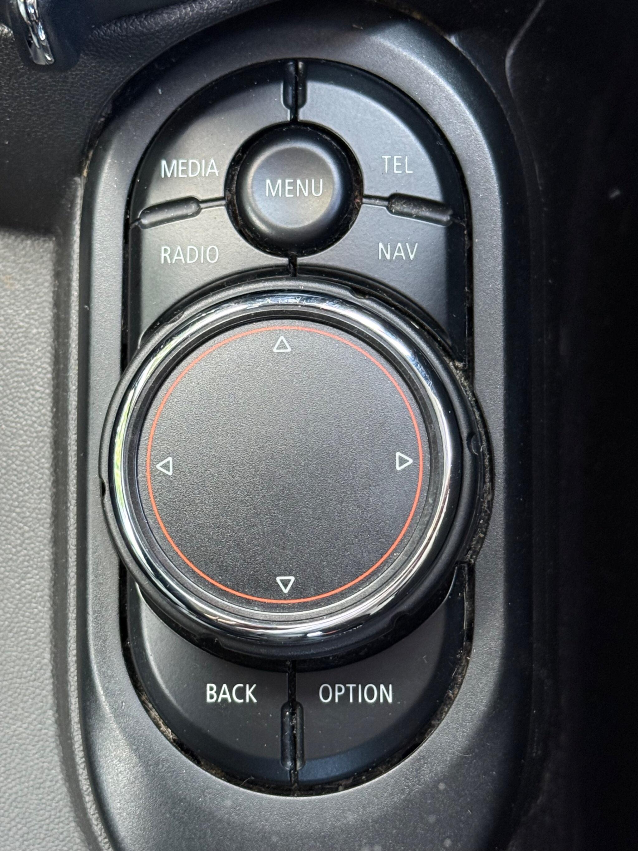 MINI Hatch - Image 19