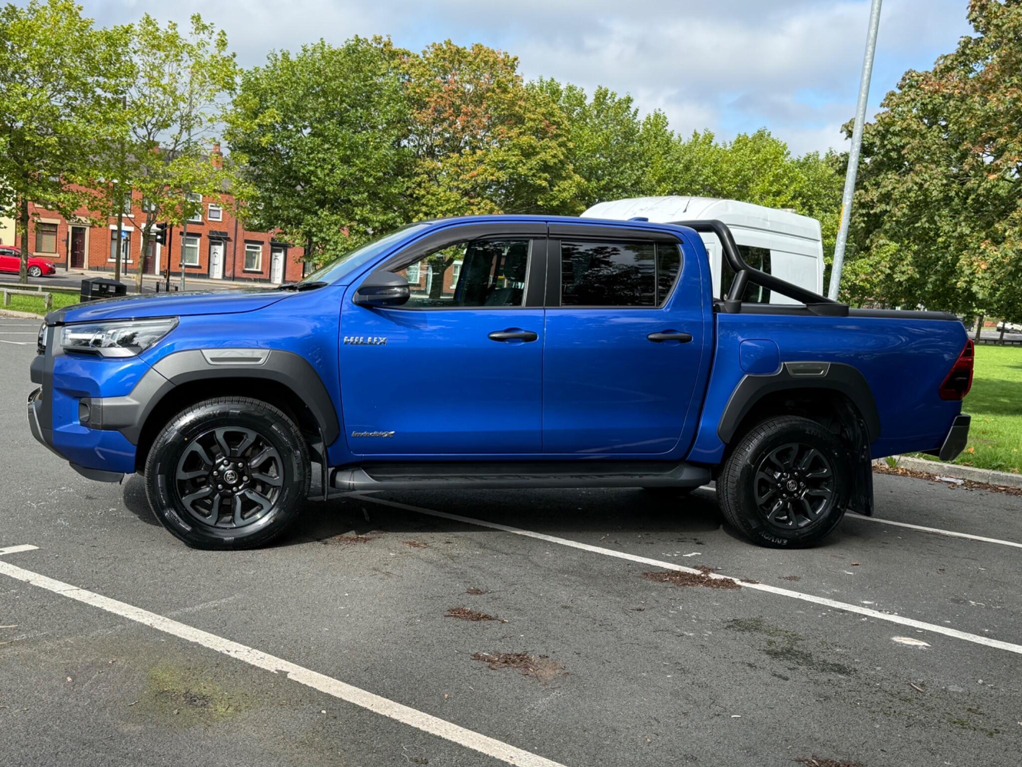 Toyota Hilux - Image 6