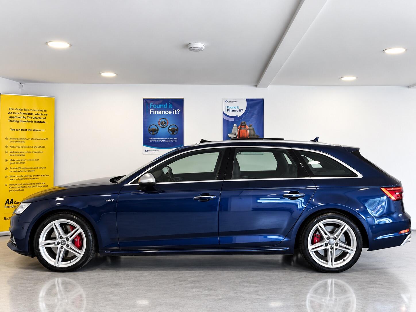 Audi S4 Avant - Image 8