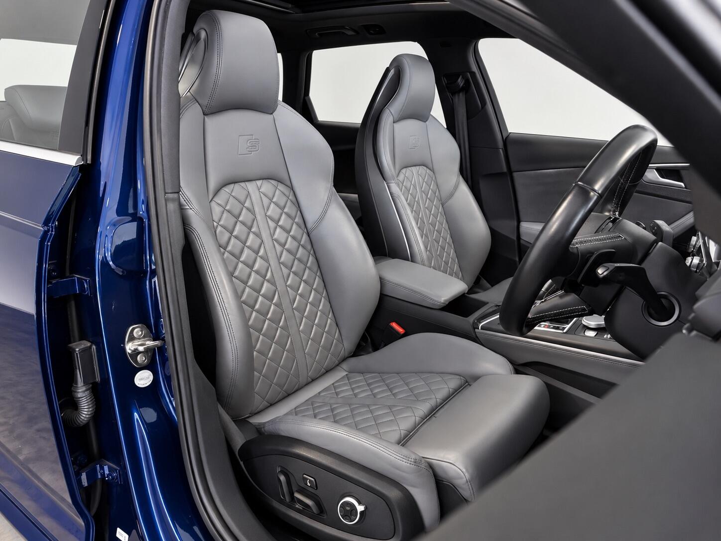 Audi S4 Avant - Image 15
