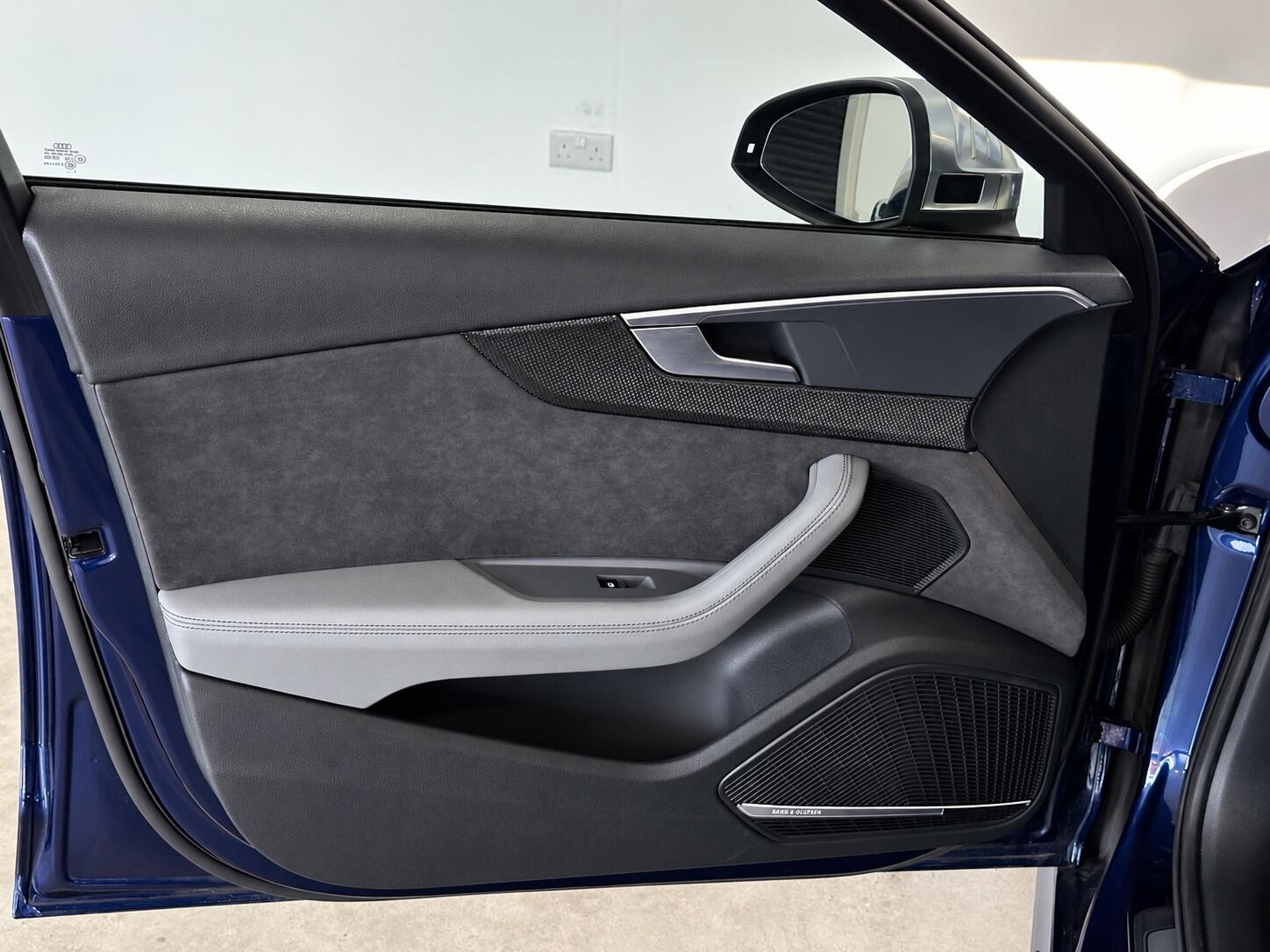 Audi S4 Avant - Image 16