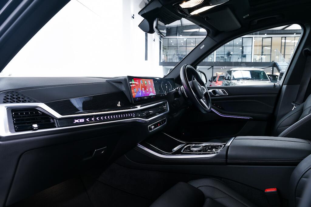 BMW X5 - Image 13